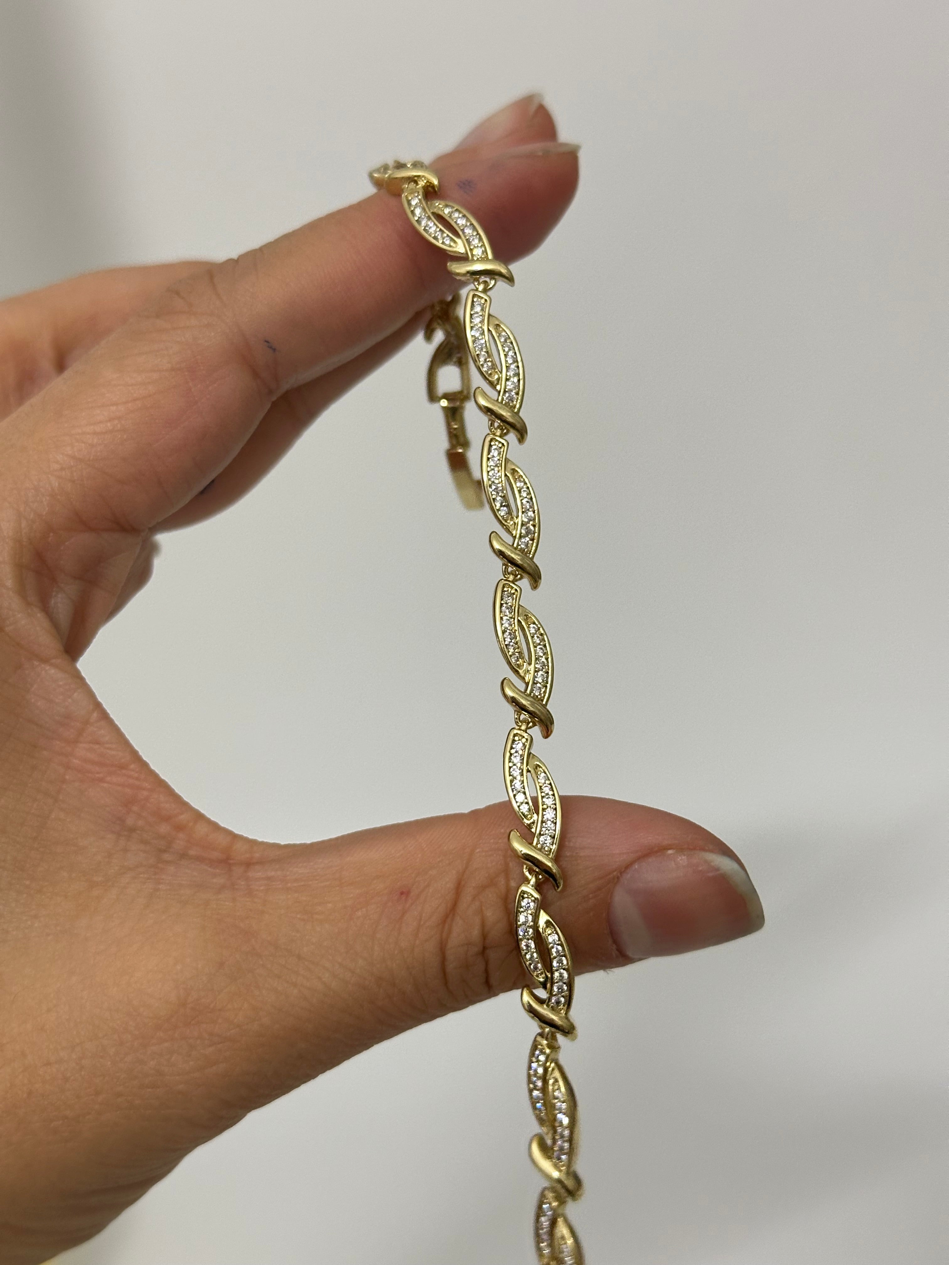 Çarpraz Geçiş Xuping Bileklik