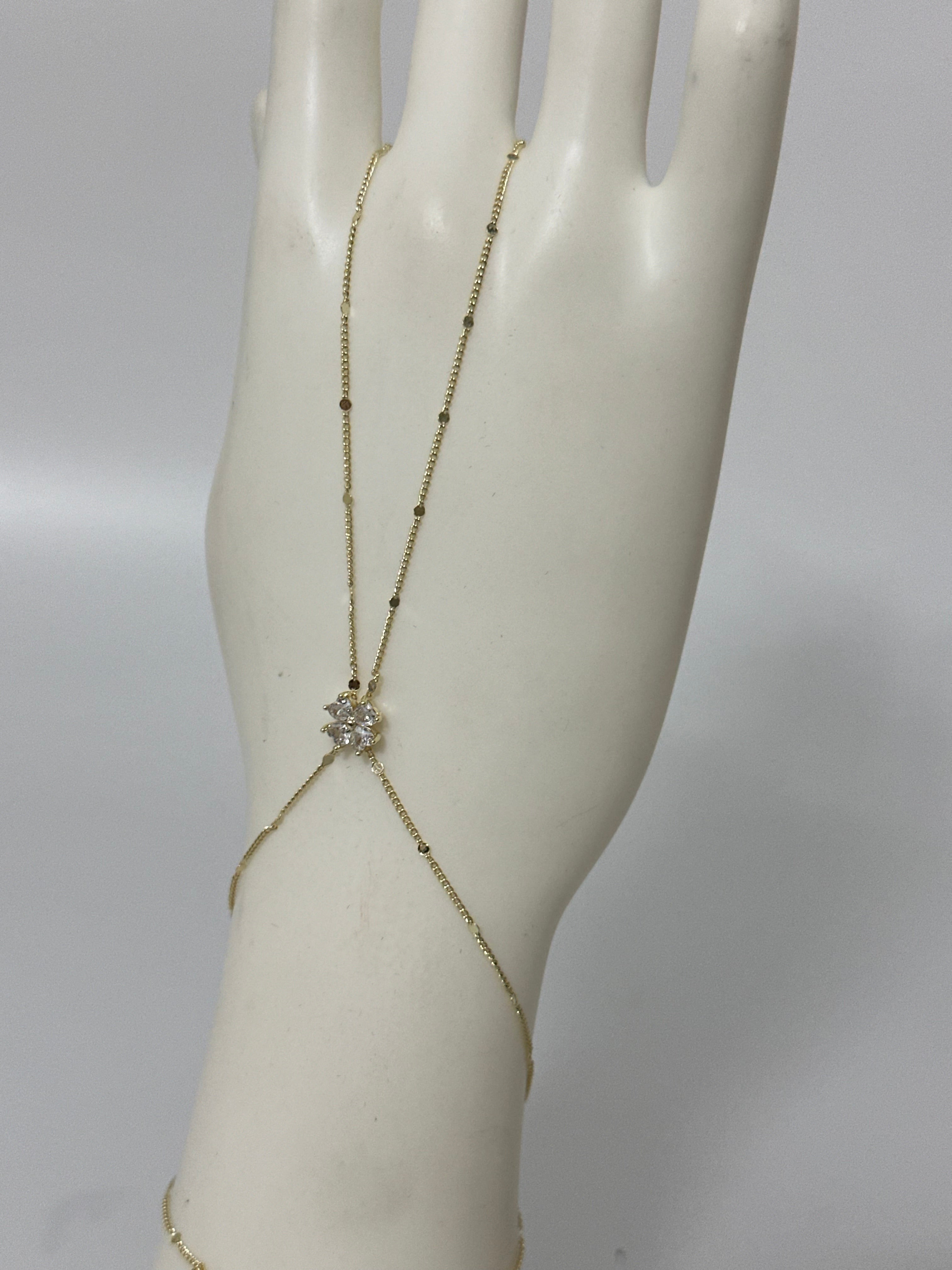 Yonca Taş Model Şahmeran