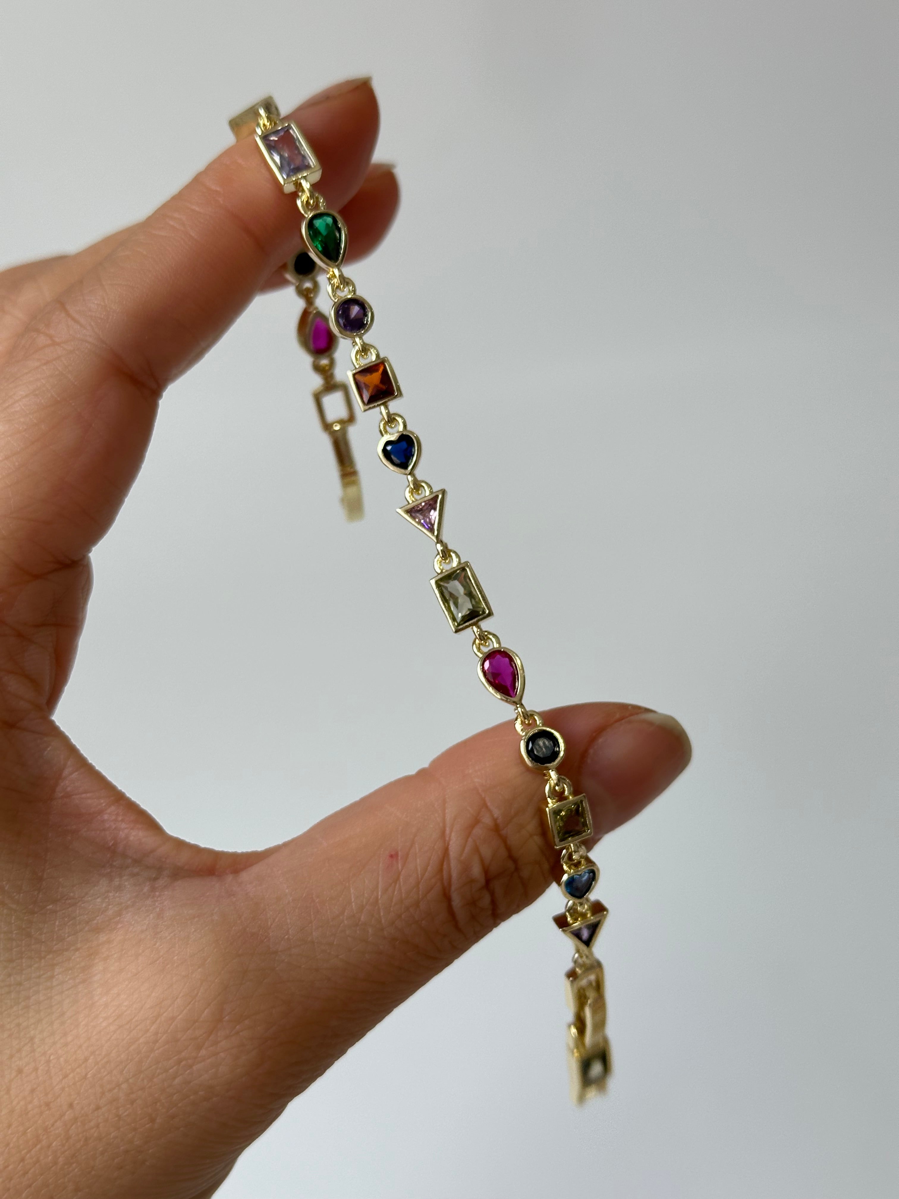 Asimetrik Renkli Taş Bileklik