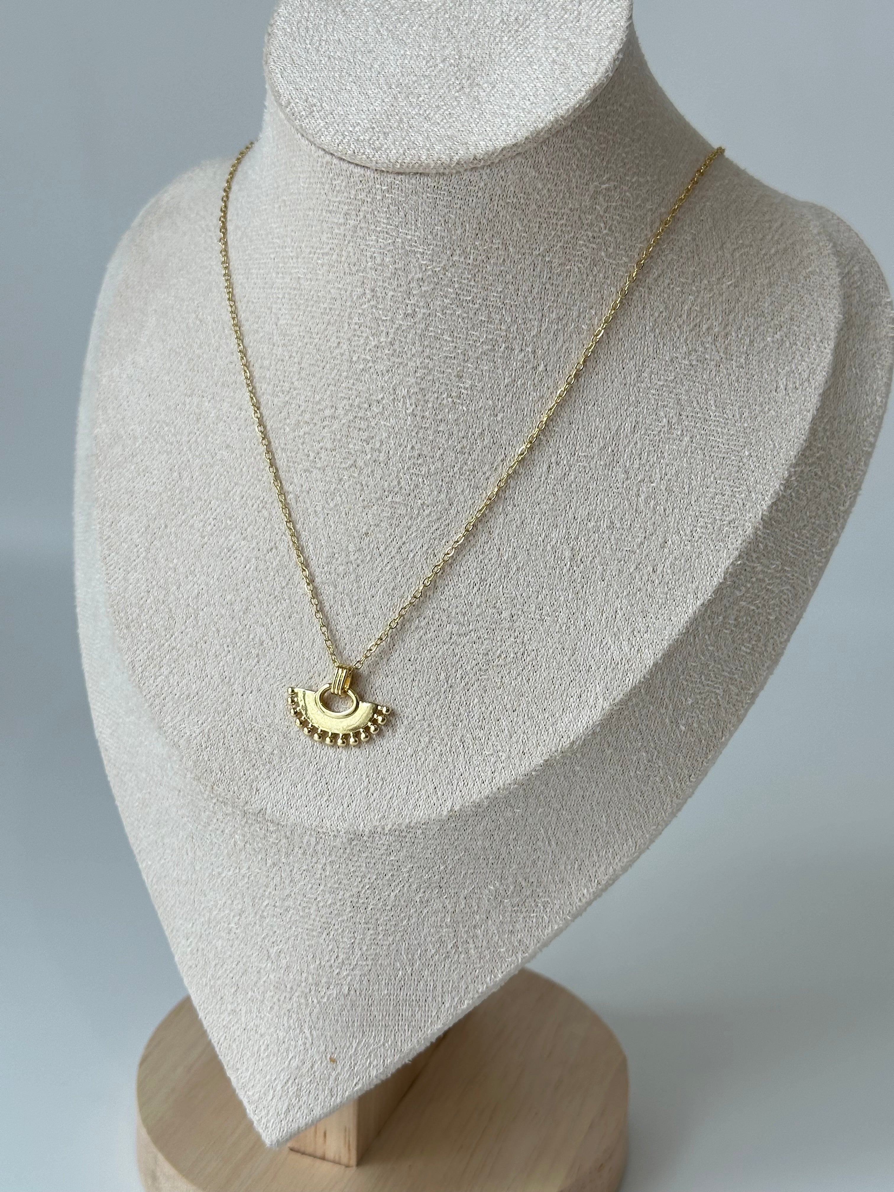 Vintage Yelpaze Kolye