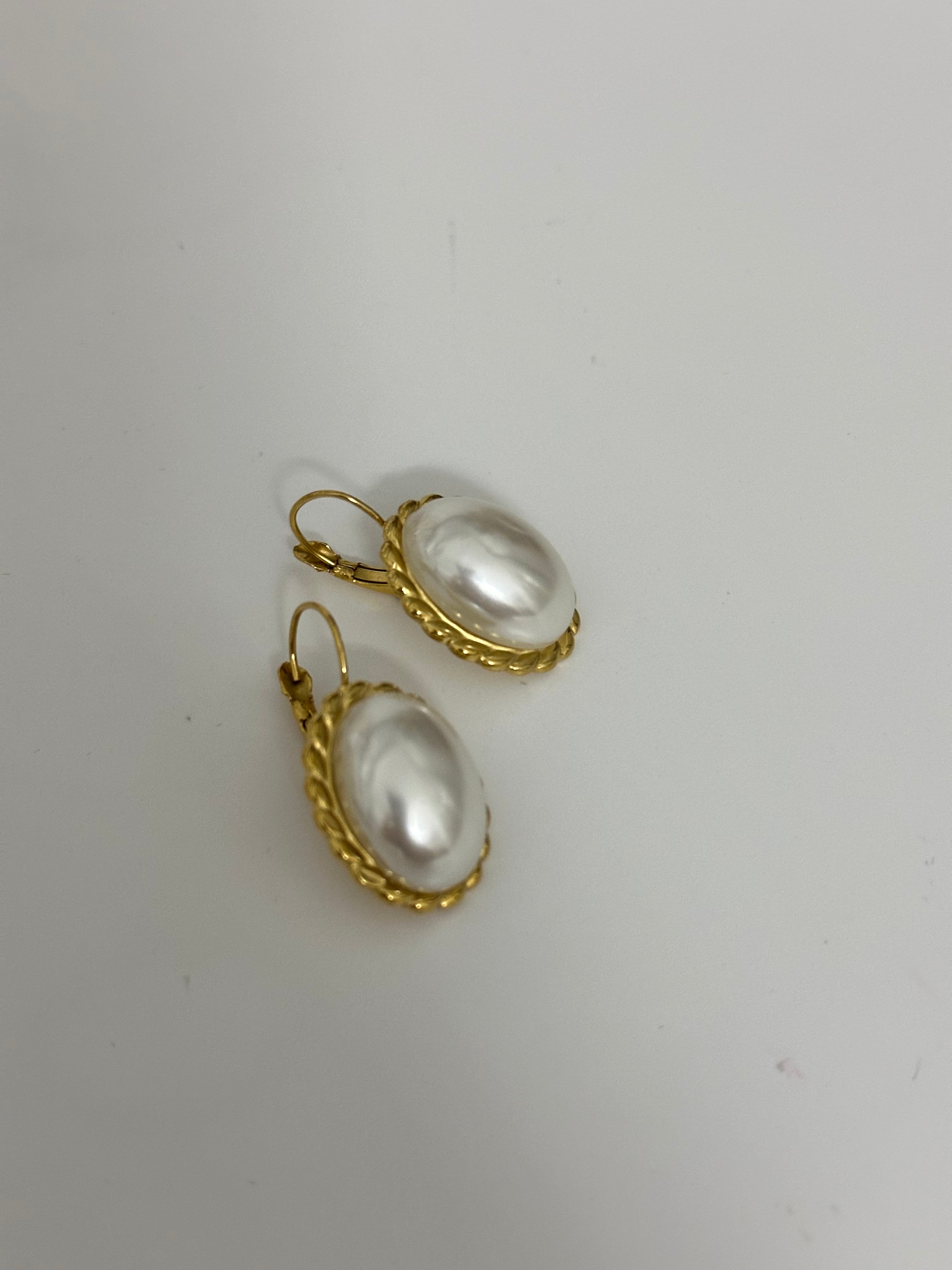 İnci detay vintage küpe