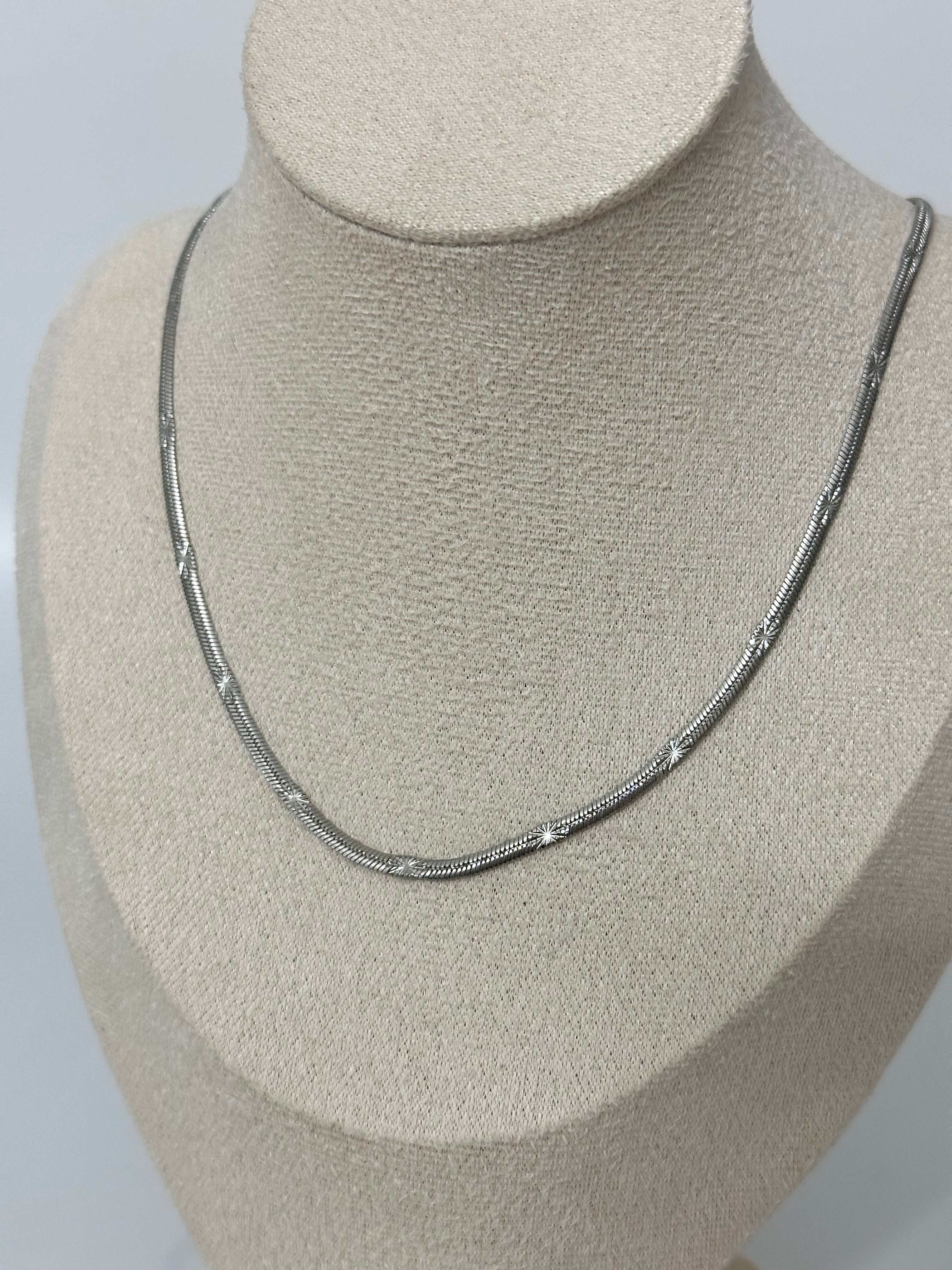 Silver yıldız ezme zincir kolye