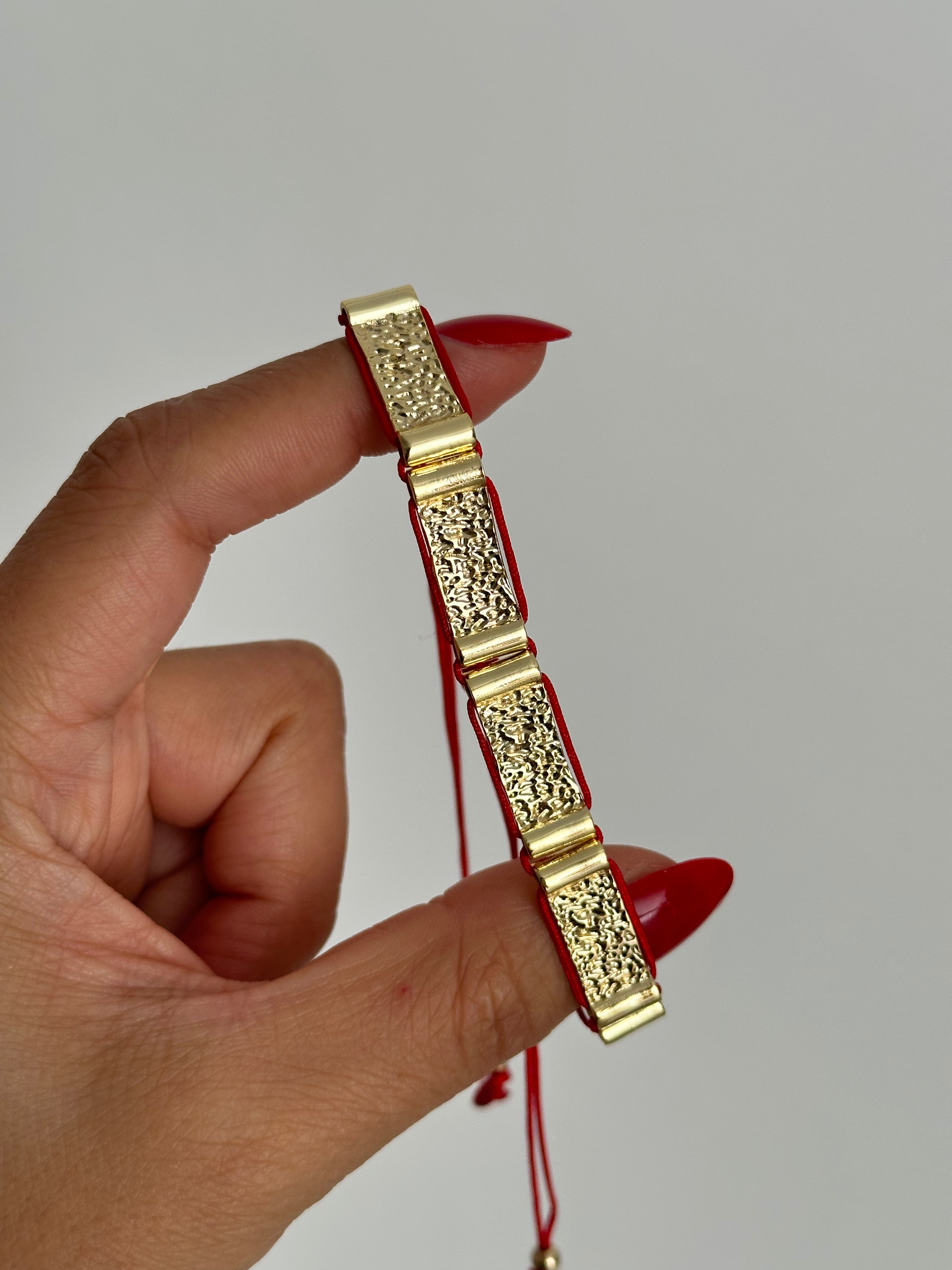 Kırmızı İp Vintage Plaka Bileklik