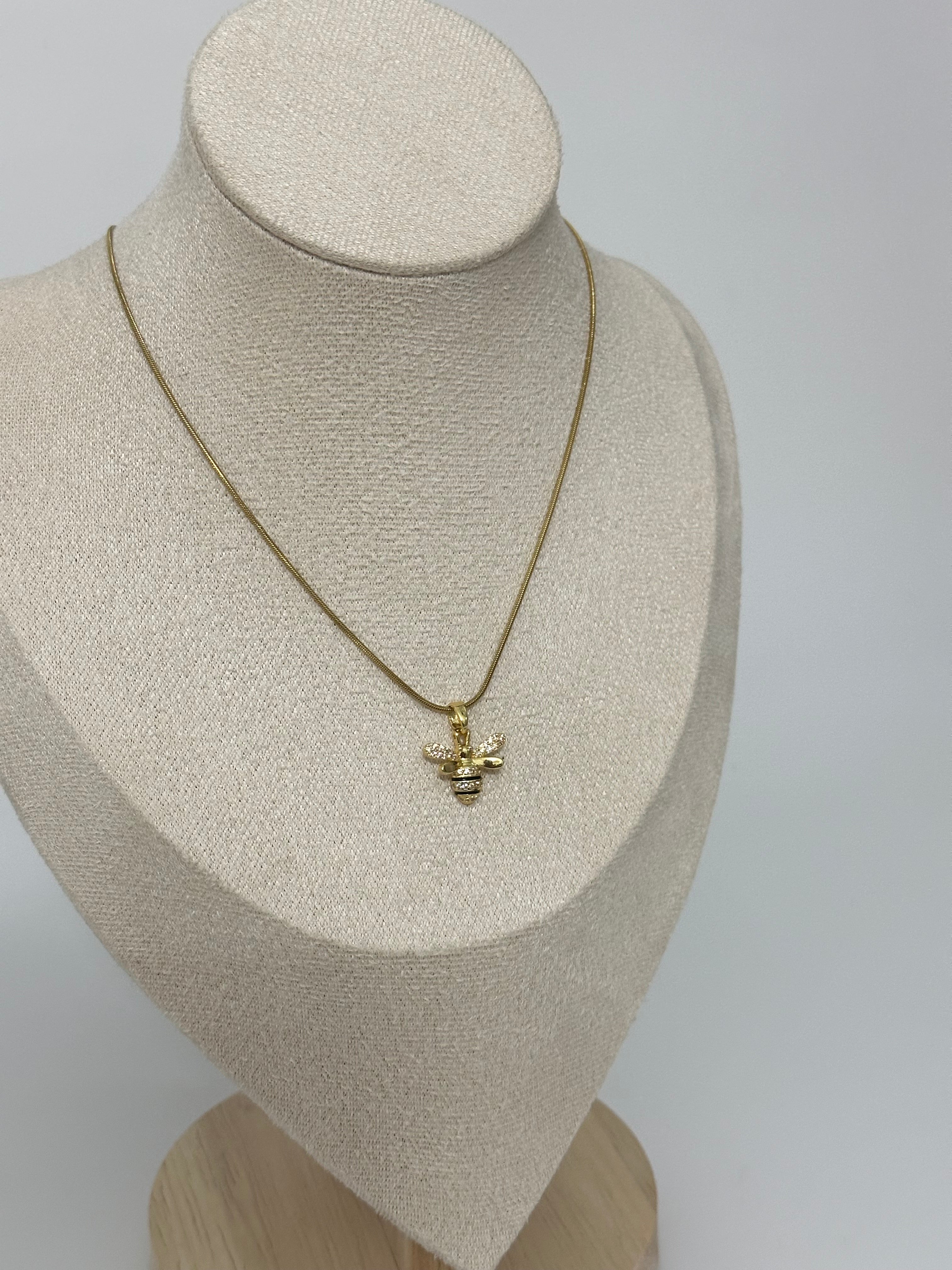 Mini arı detay çelik kolye