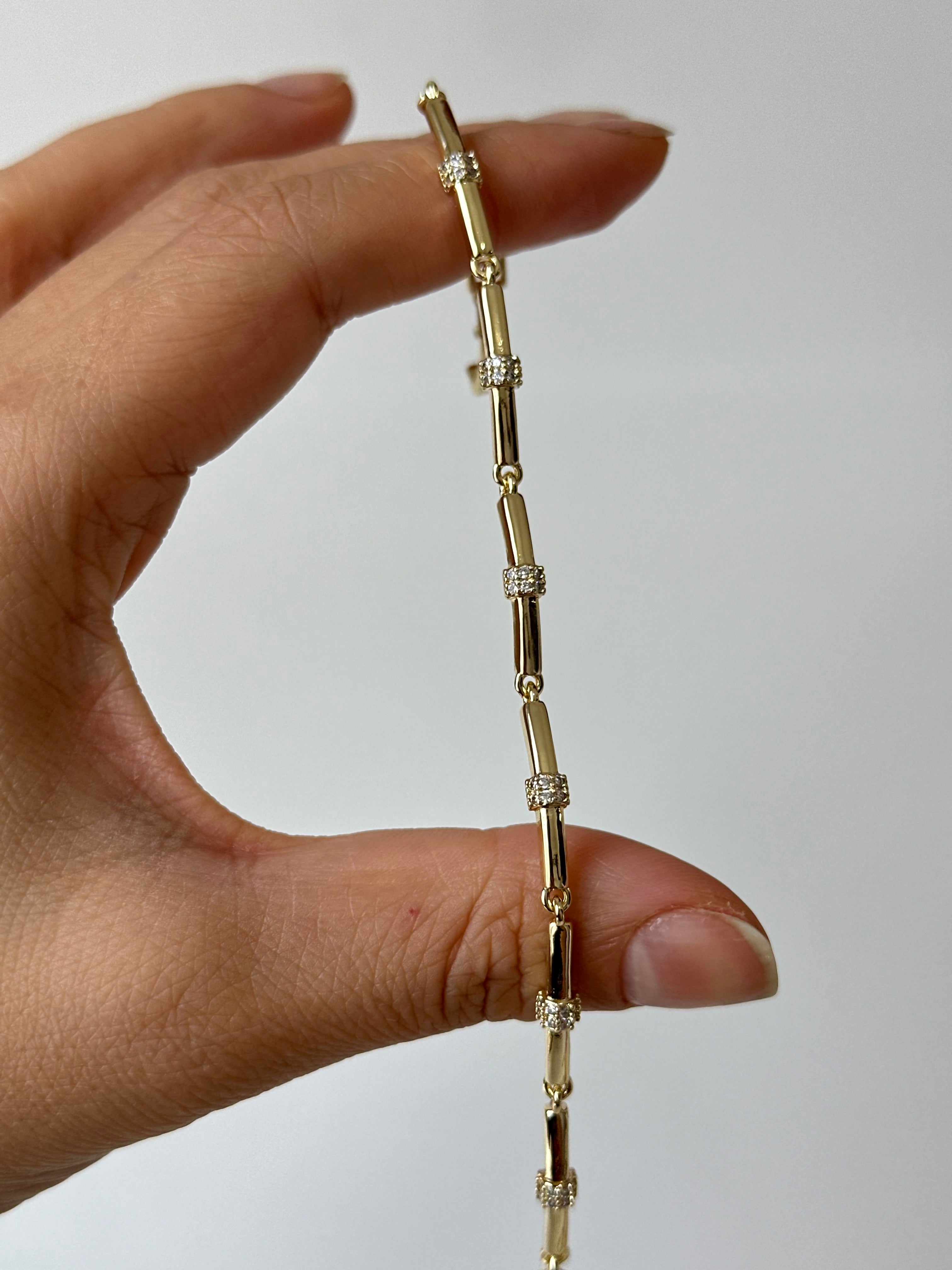 Zirkon taş detay pins Bileklik 14k