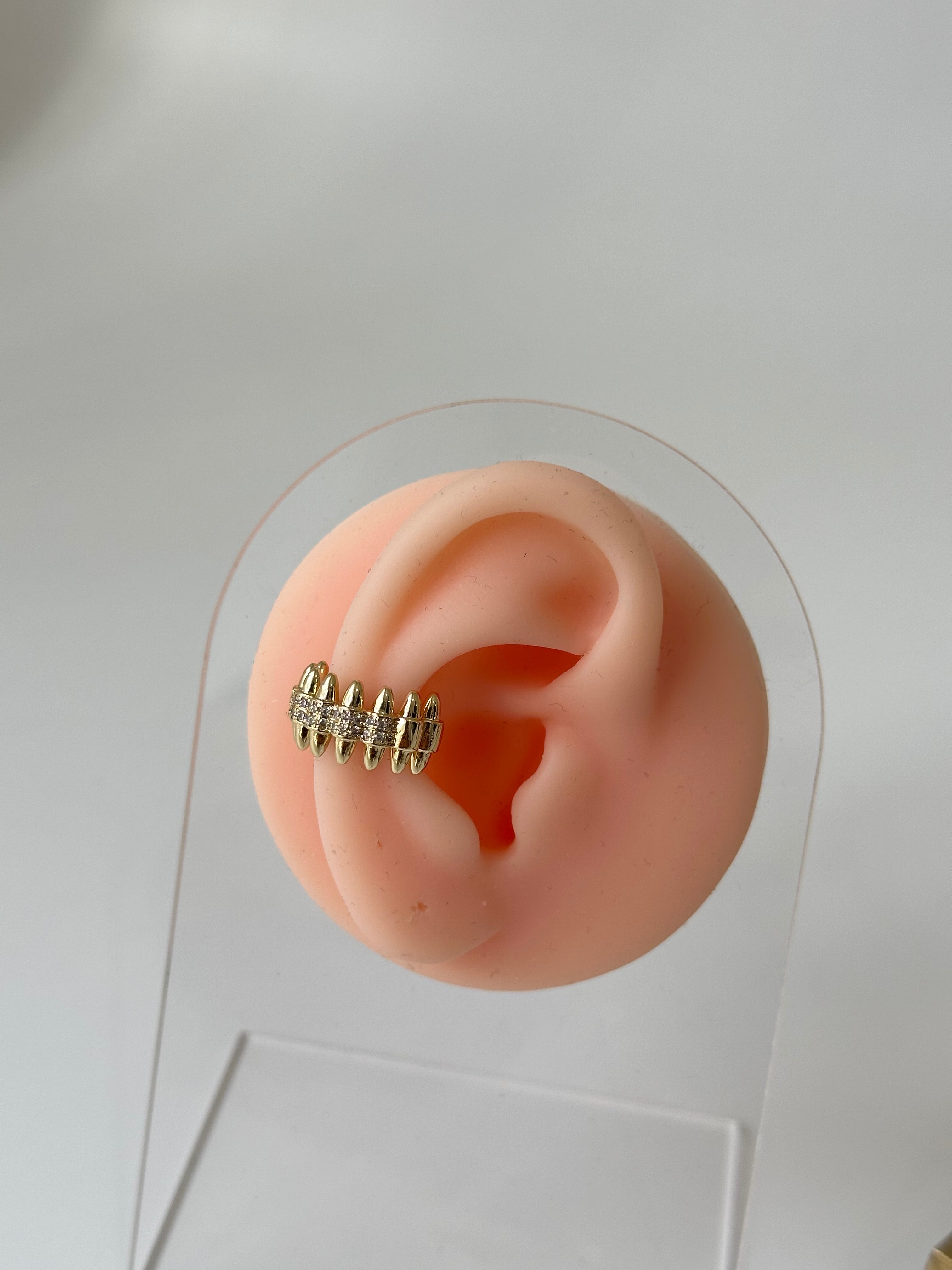Timsia Earcuff