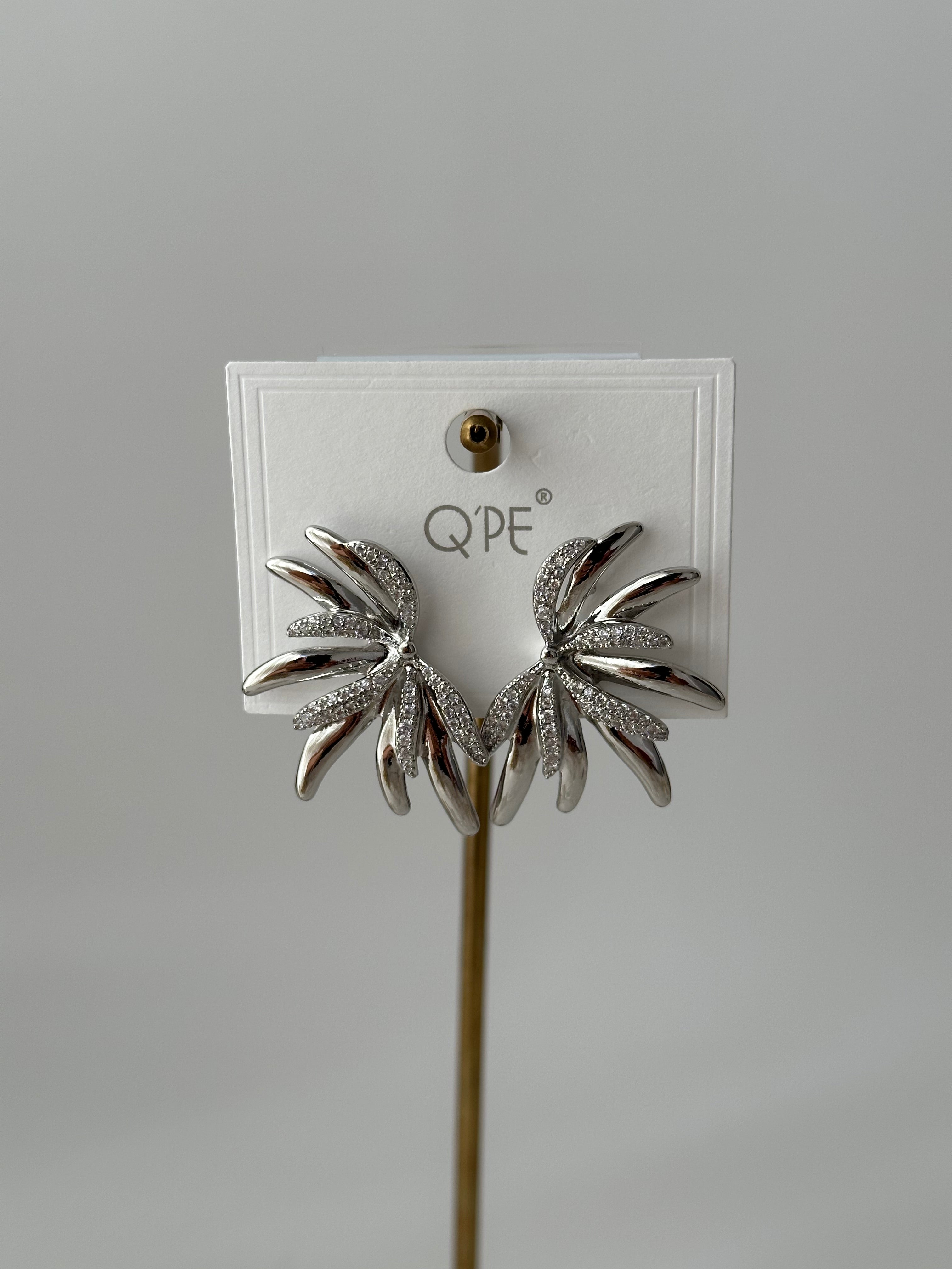 Silver Çiçek Motif Küpe