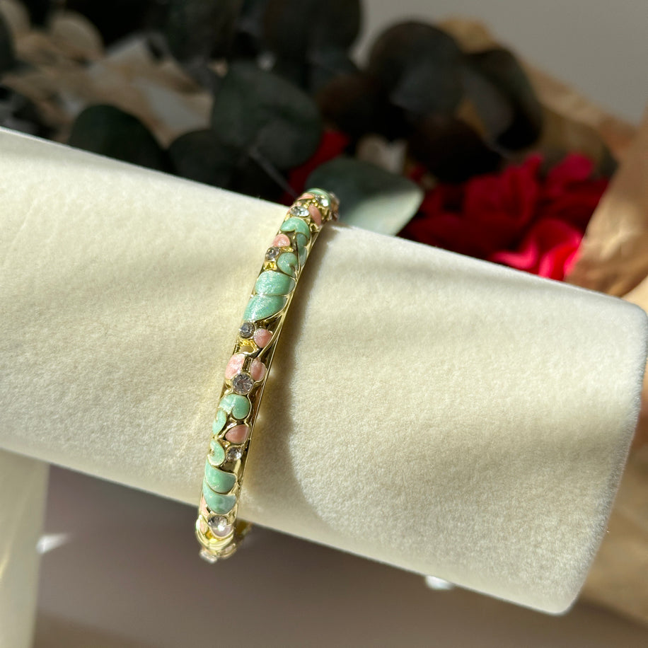 Mery tas detay sedef kelepçe