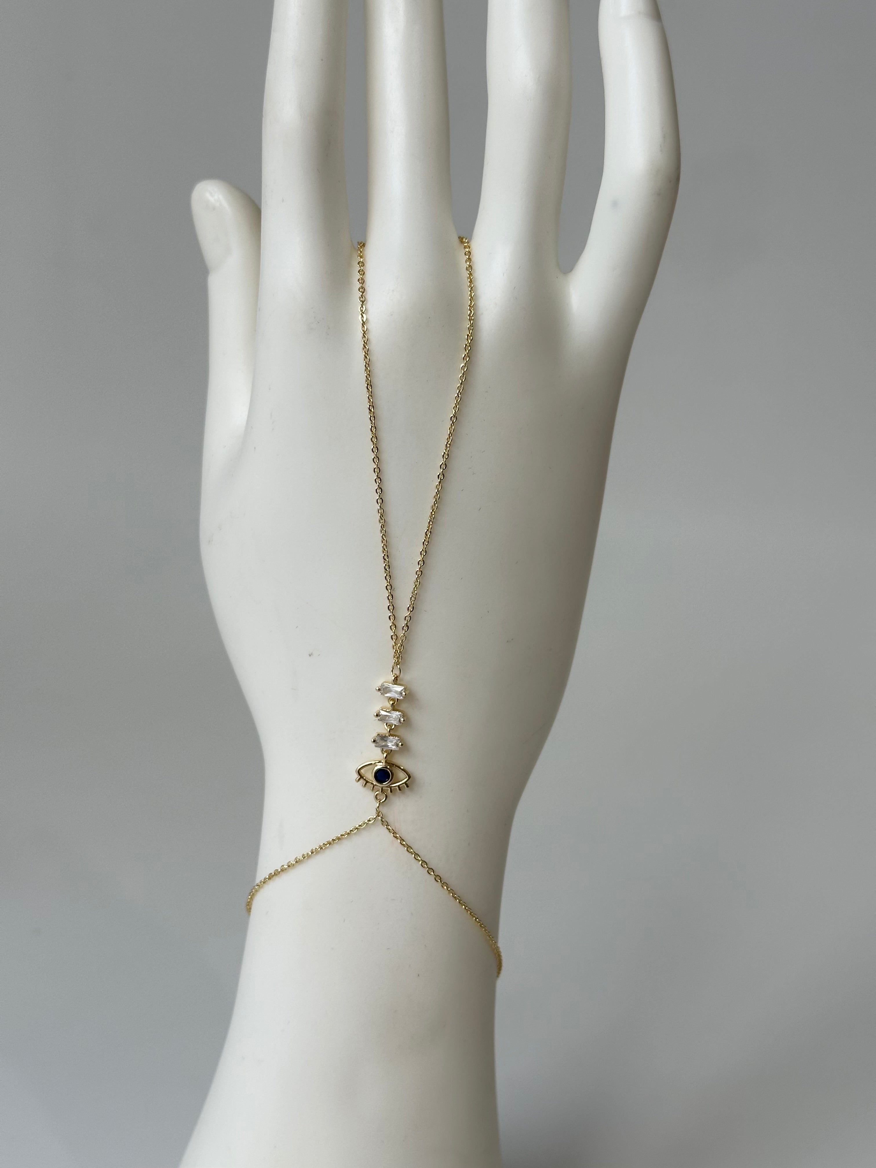 Zirkon Taş Göz Detay Şahmeran