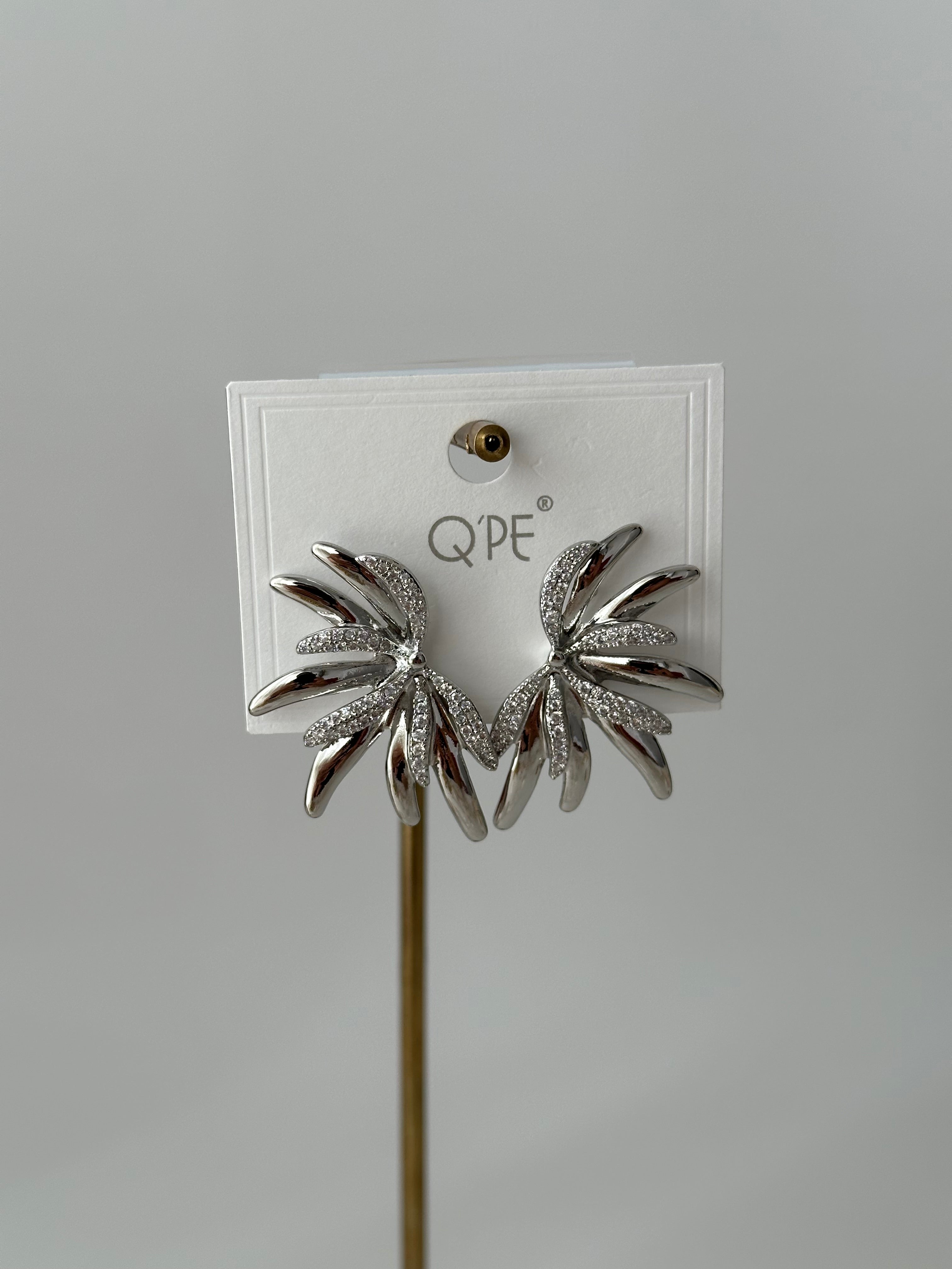 Silver Çiçek Motif Küpe