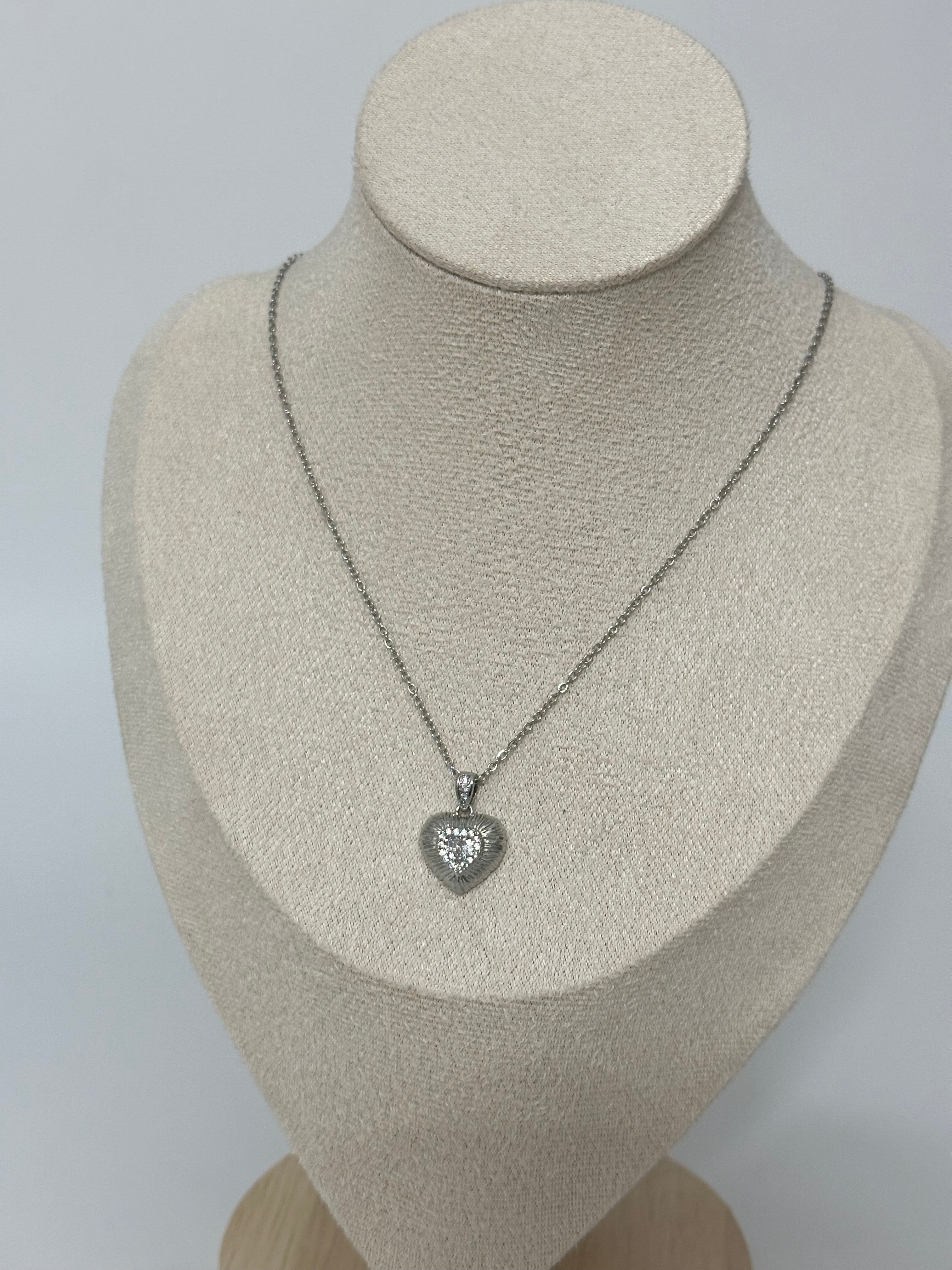 Silver kalp çelik kolye