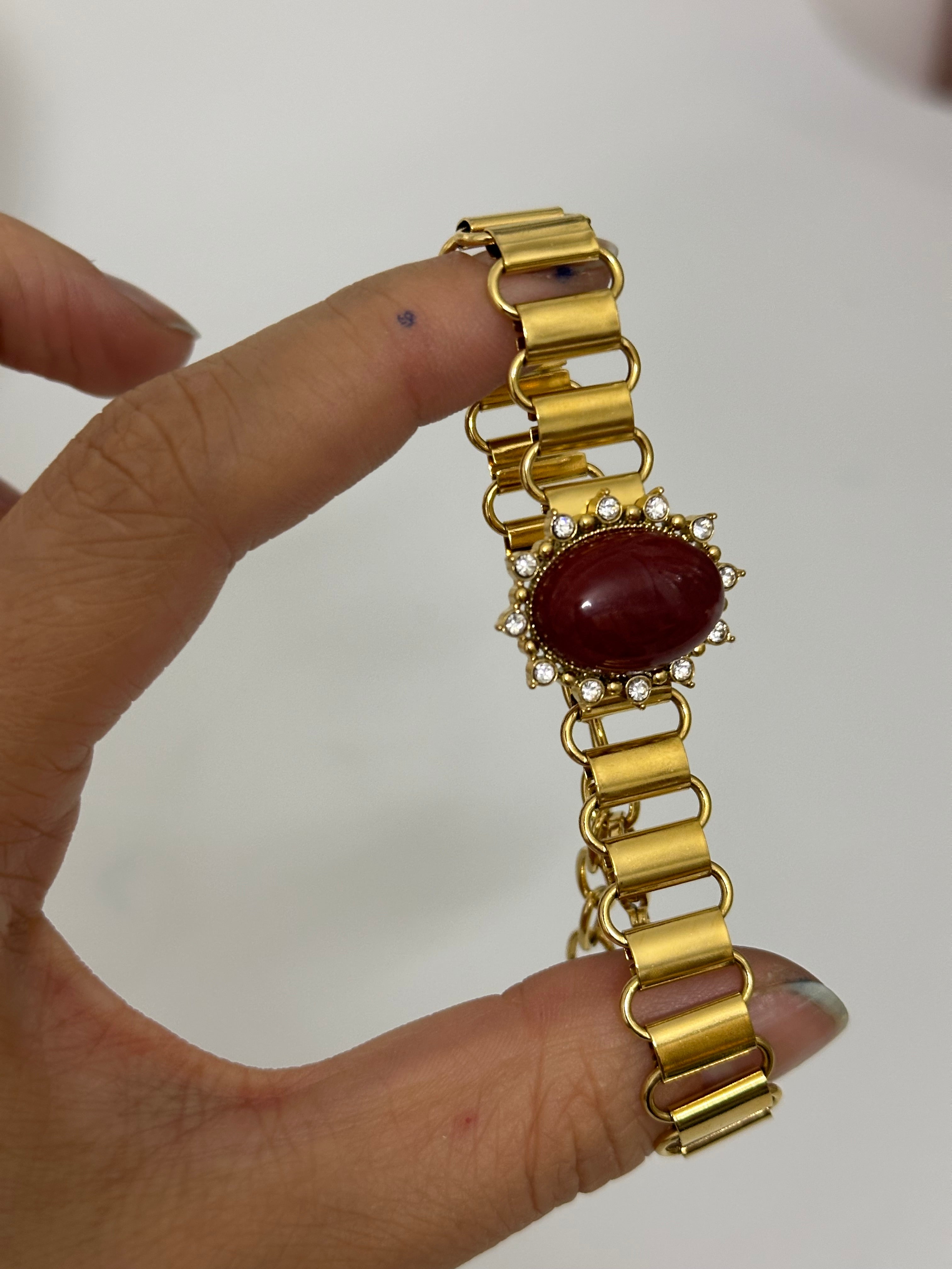 Bordo elmas taş detay vintage bileklik