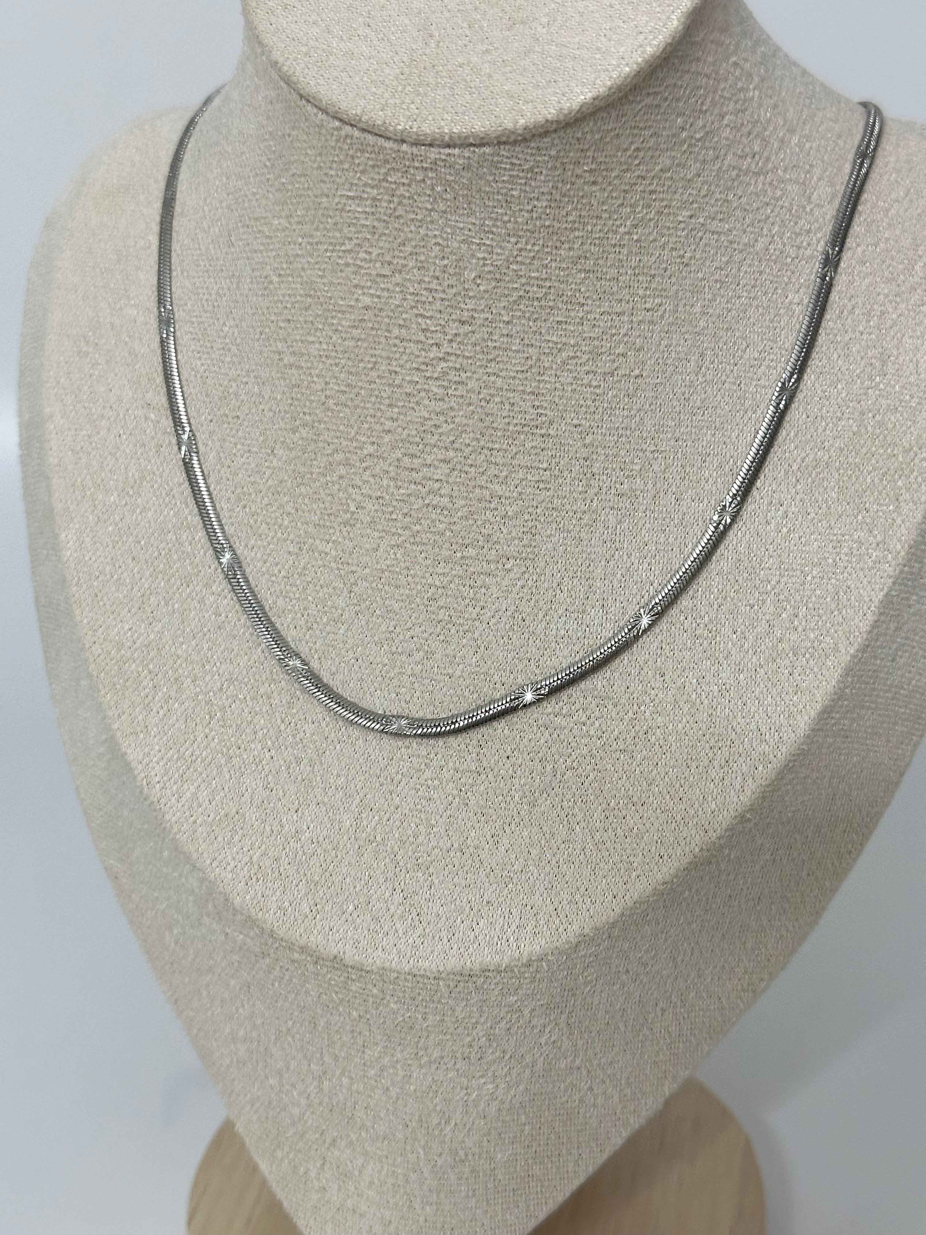 Silver yıldız ezme zincir kolye