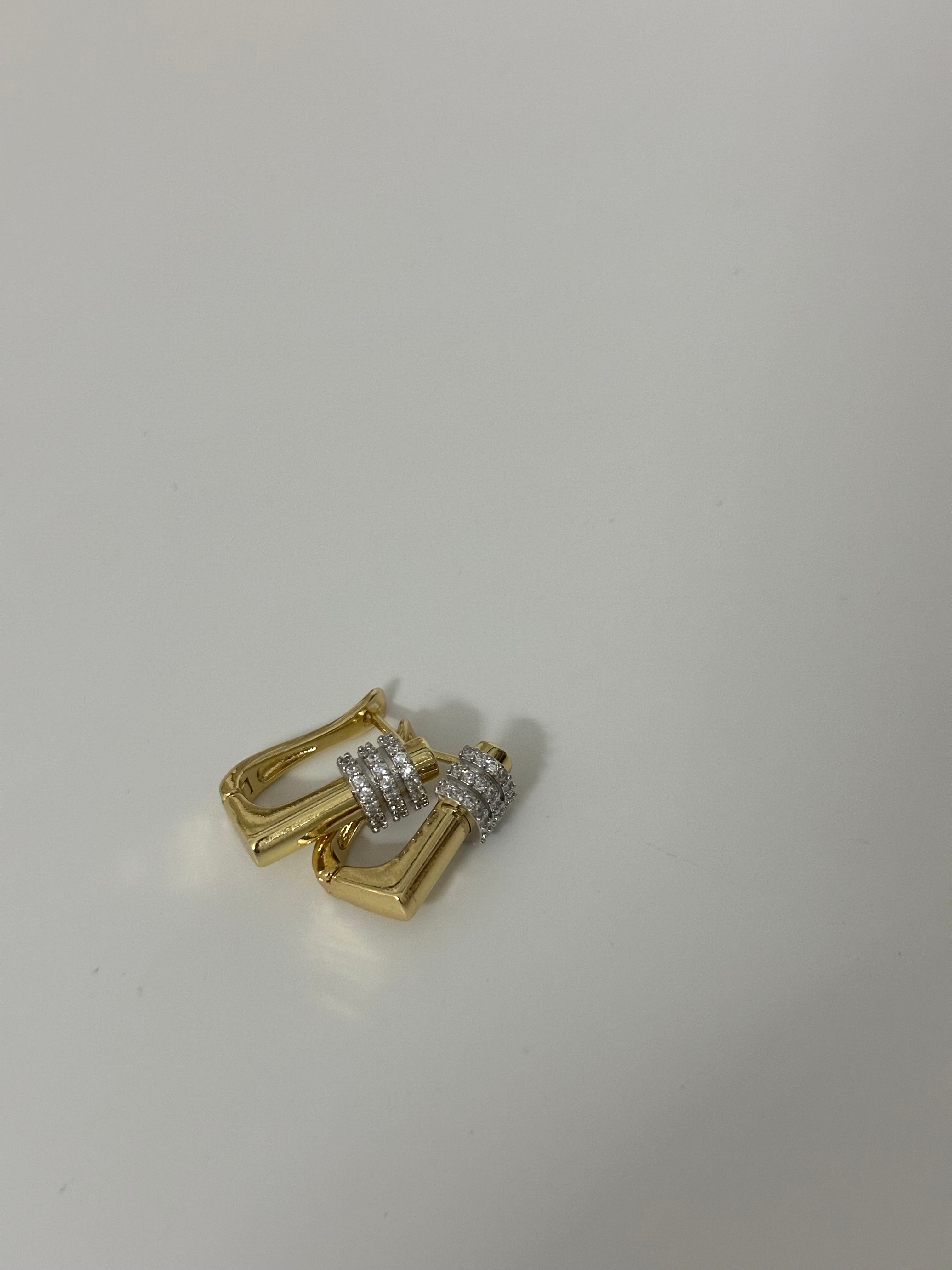 Mix Küt Taş Detay Küpe Çelik