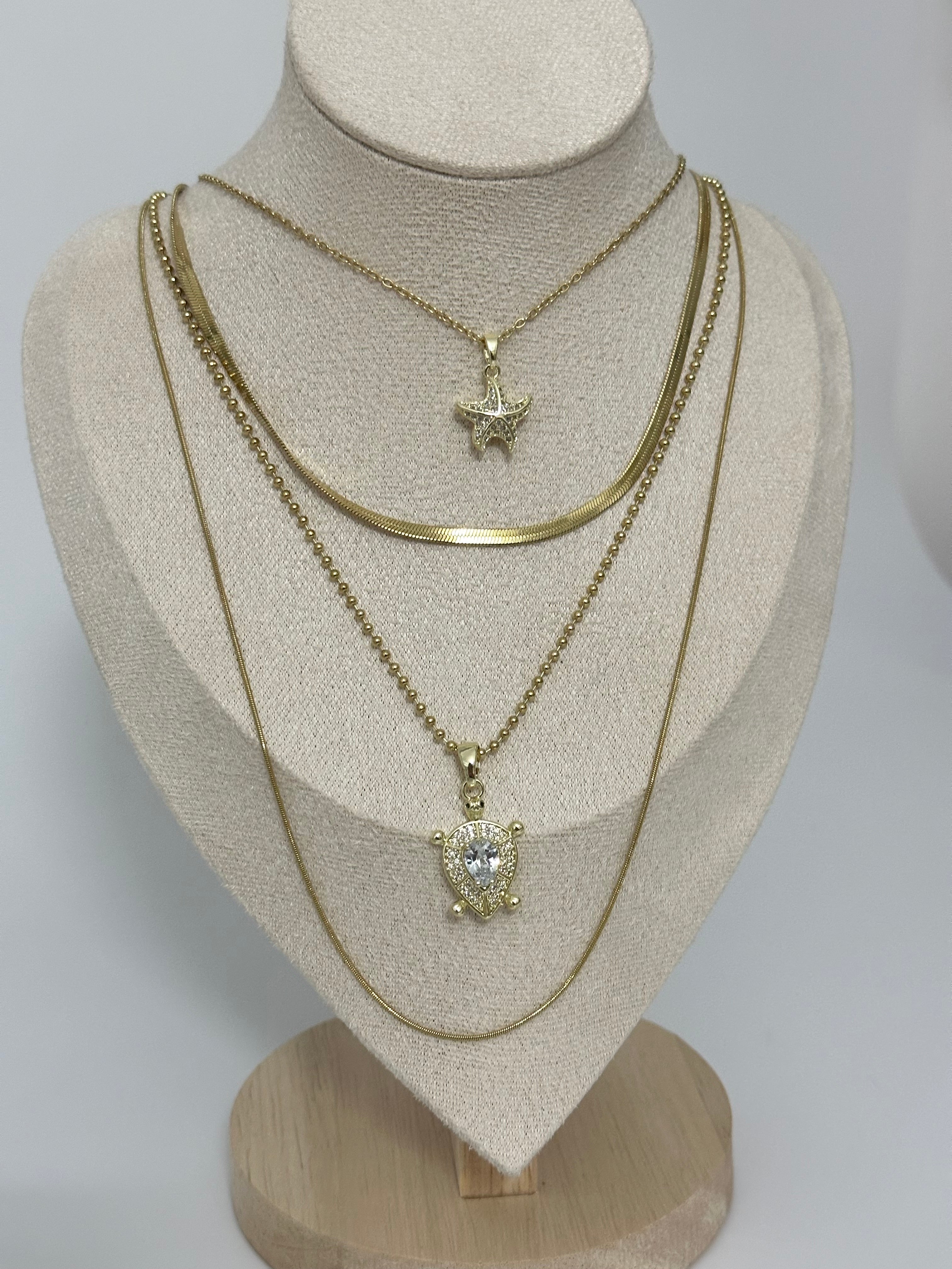 4 lü çelik set kolye hepsi ayrı ayrı