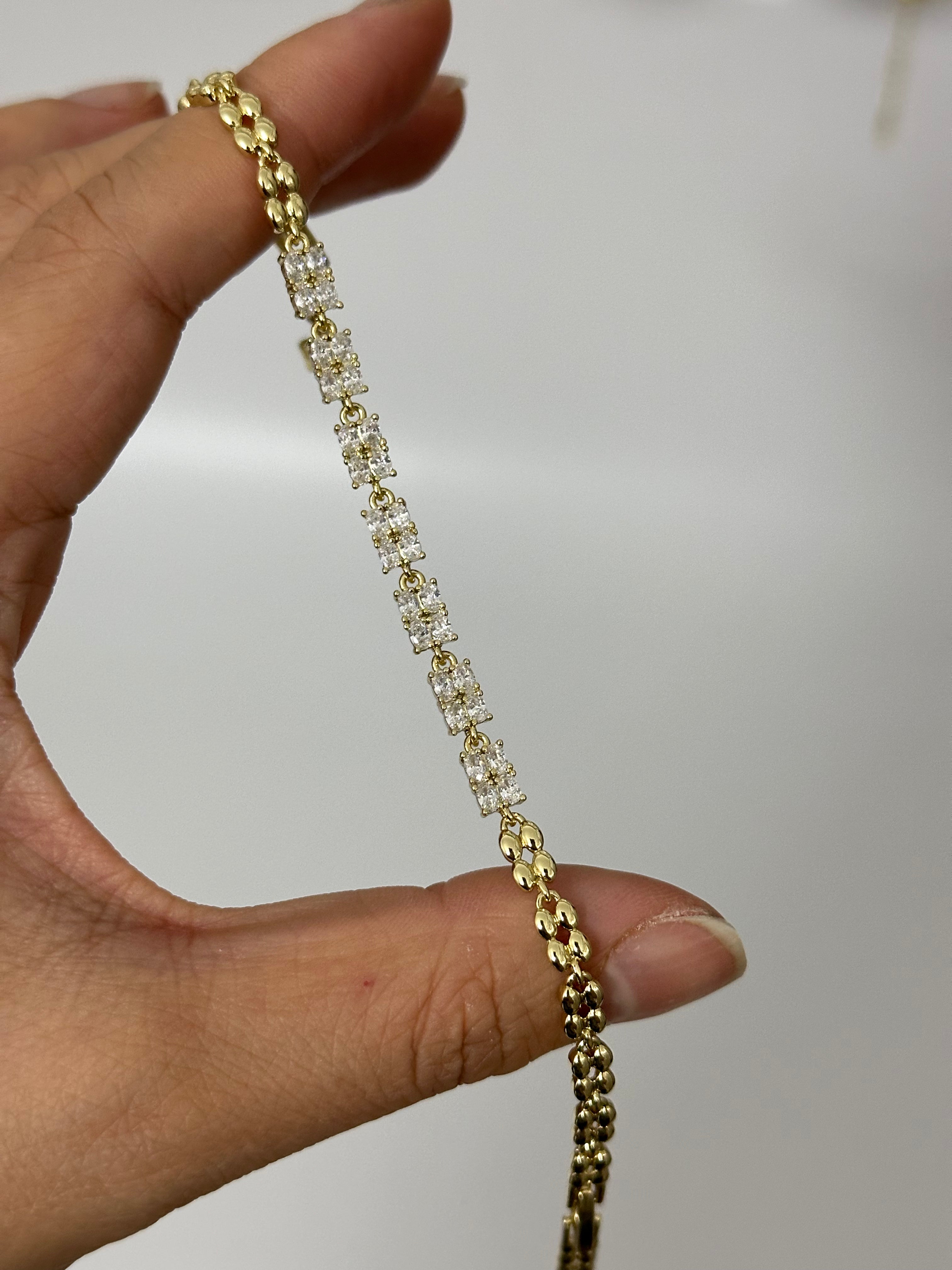 Küt taş detay xuping bileklik