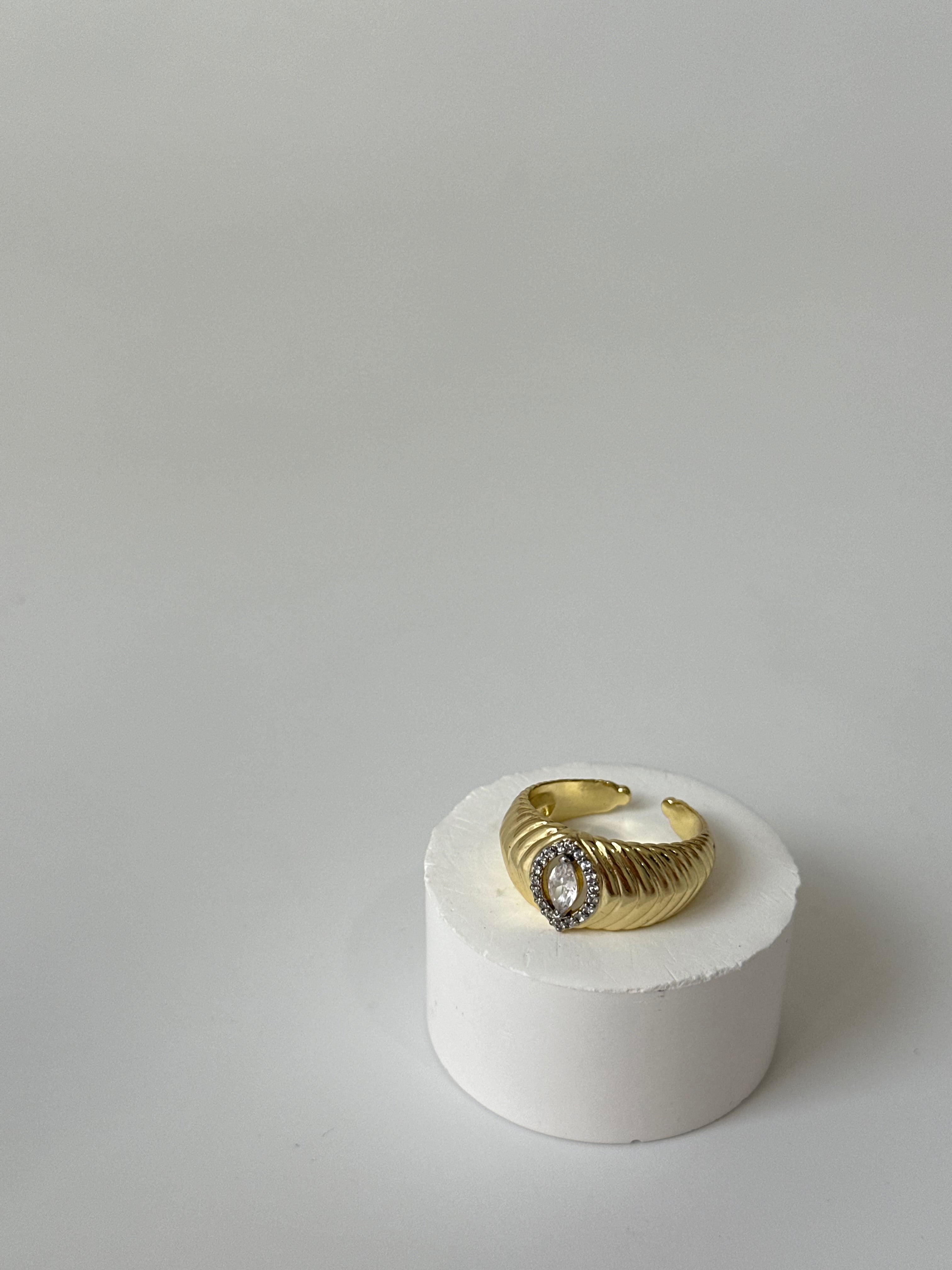 Mixia Yüzük Elmas Taş Montür