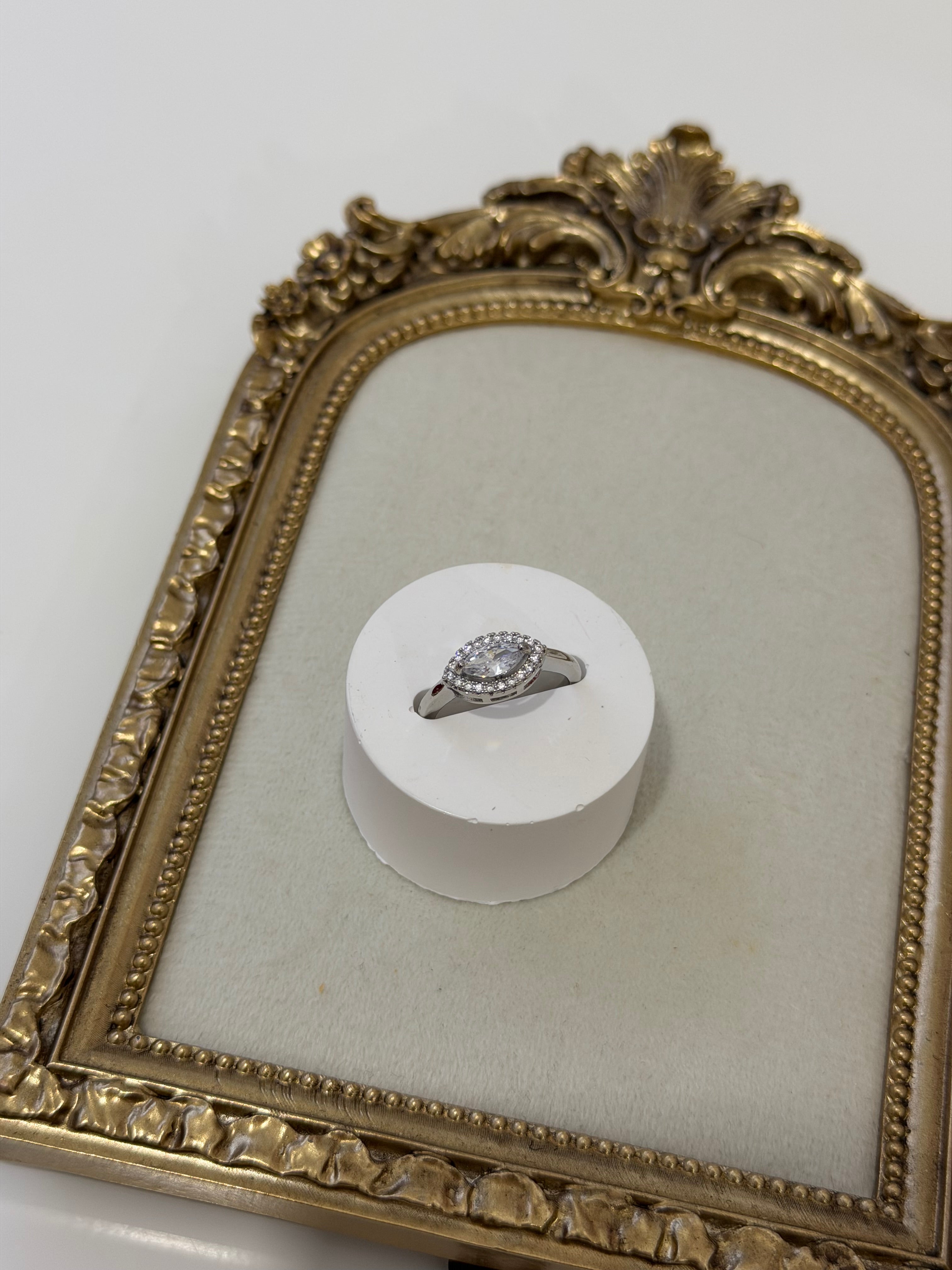 Silver Elips Taş Yüzük