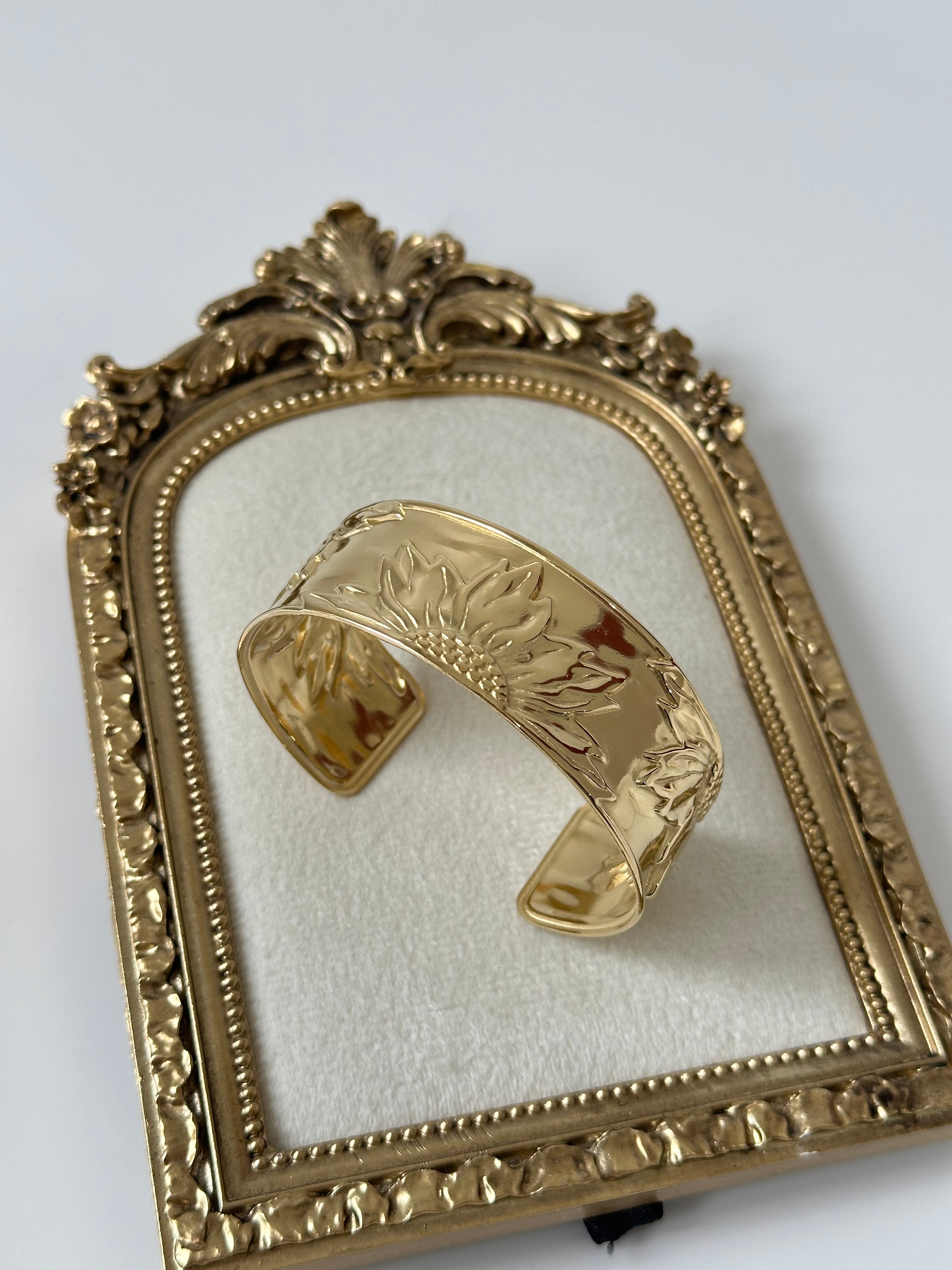 Çiçek Desen Vintage Kelepçe