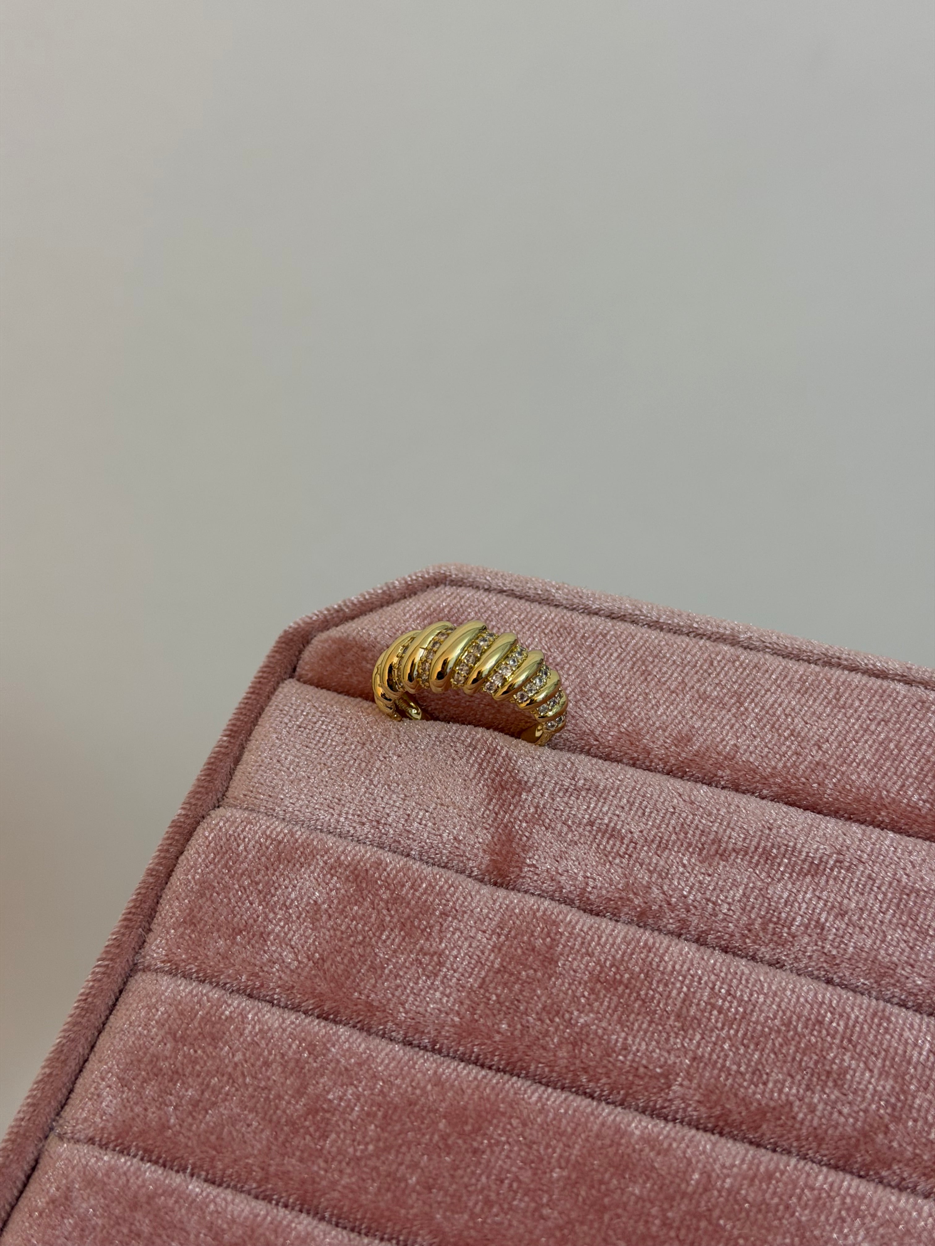 Zirkon Sarmal Yüzük