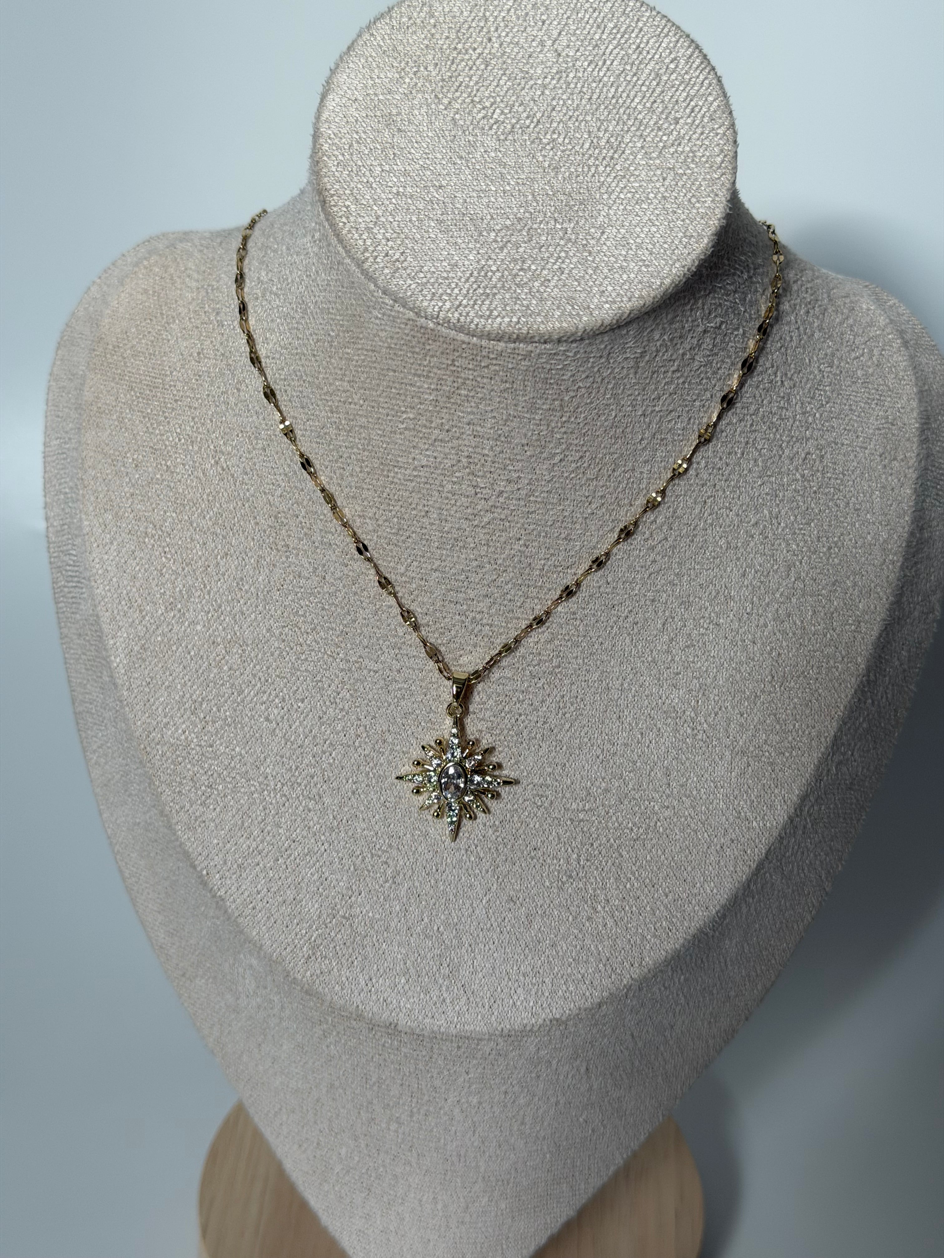 Kuzey Yıldız Zirkon Taş Kolye Çelik