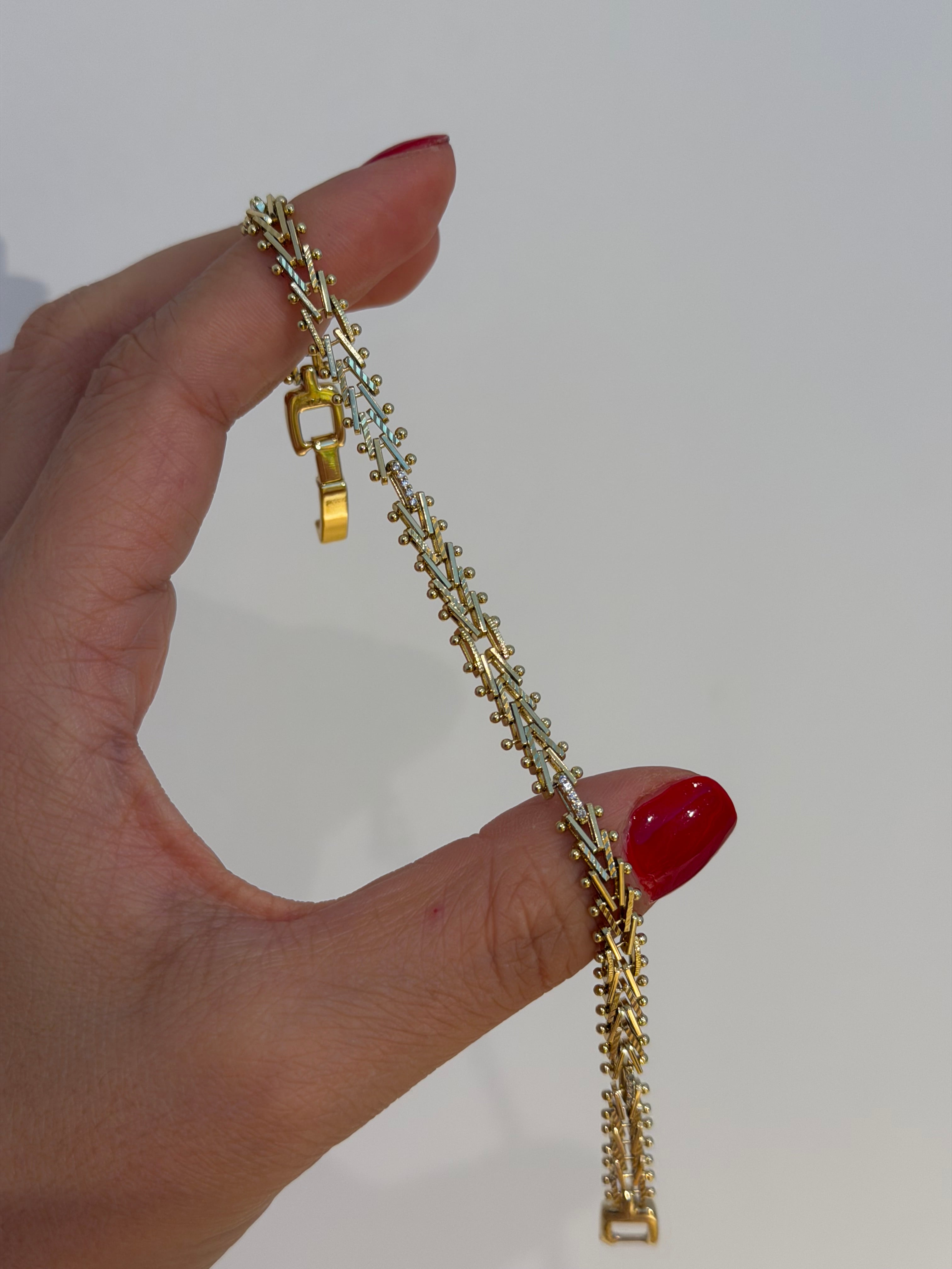 Victoria Taş İşleme Xuping Bileklik