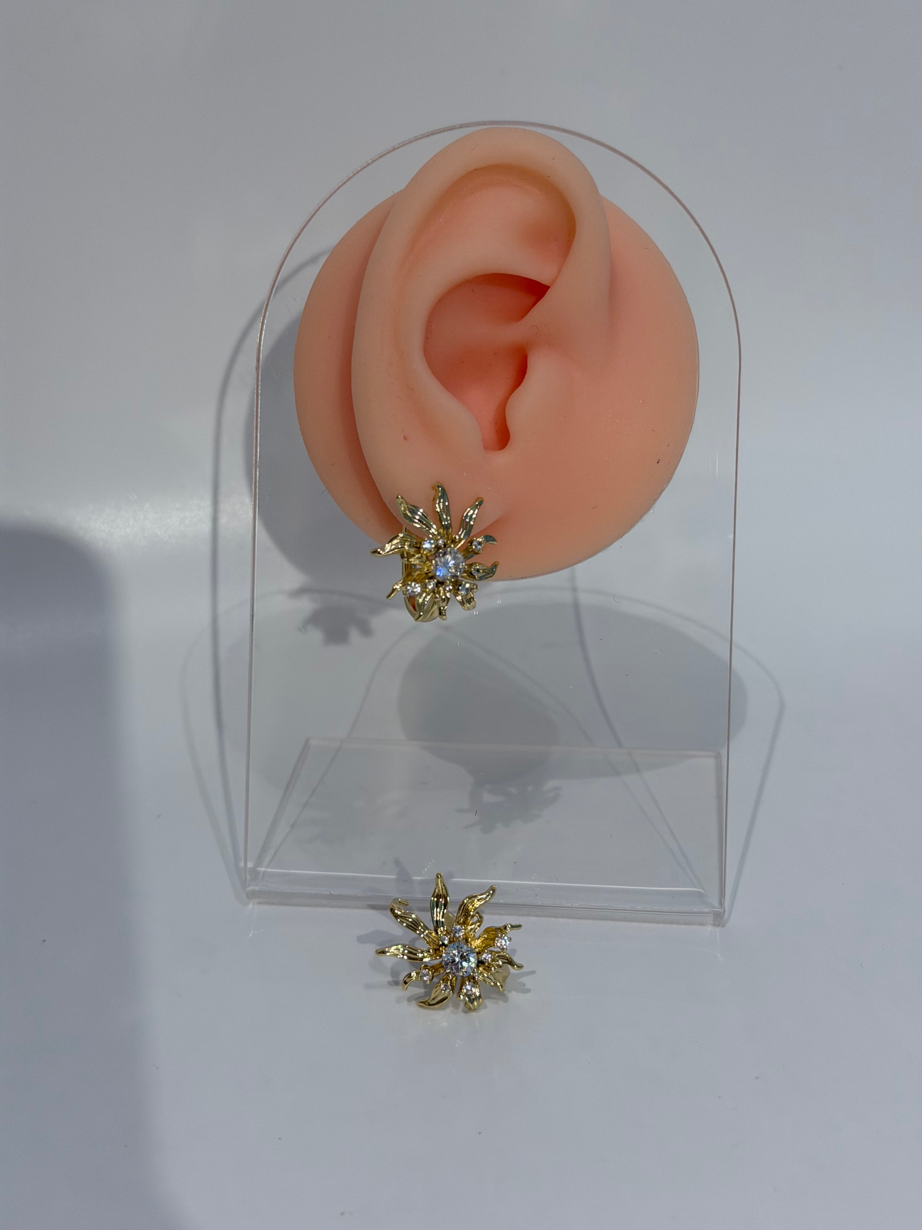 Çiçek Motif Taşlı Xuping Küpe