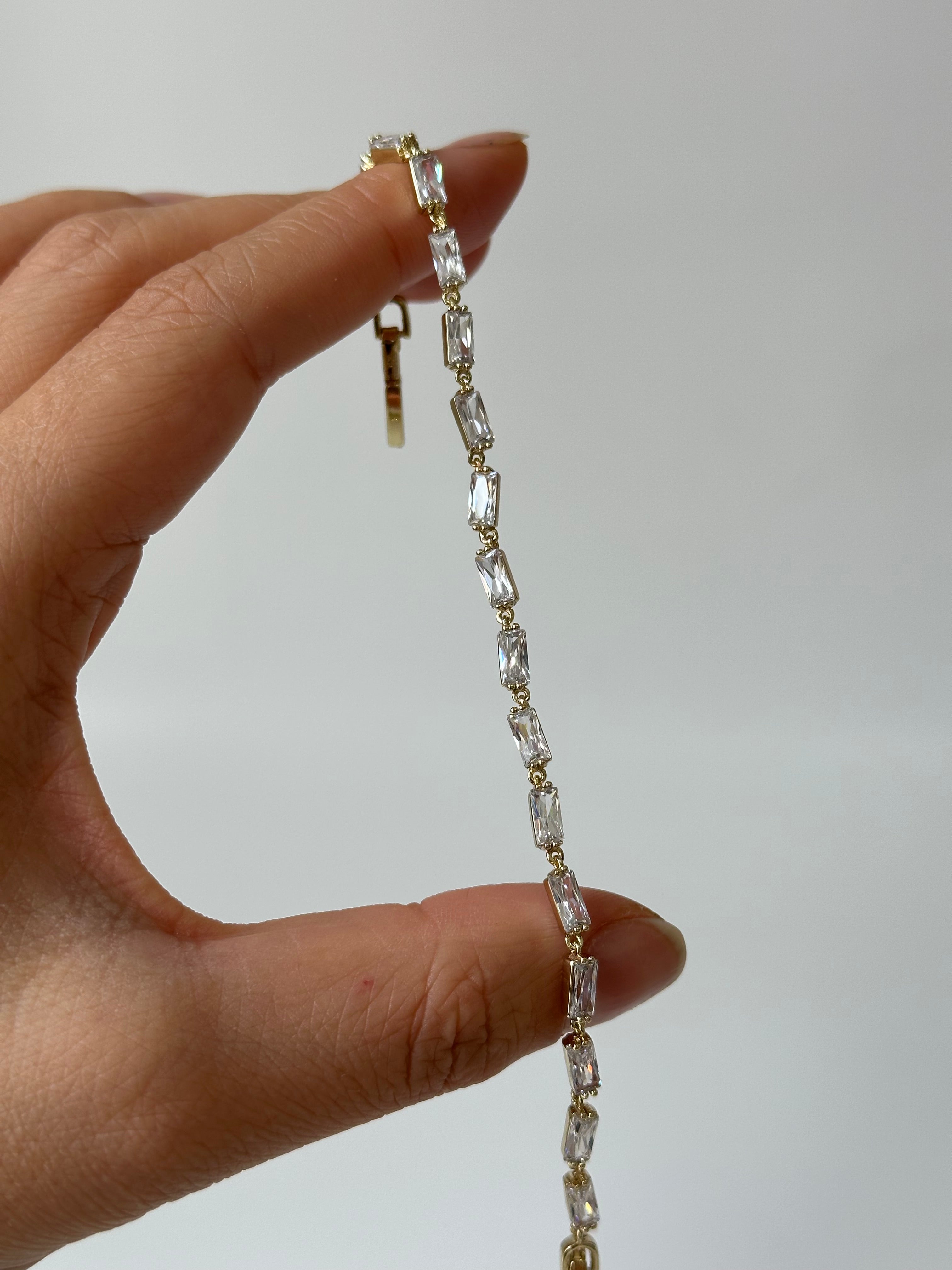 Gold Asimetrik Taş Yolu Bileklik Xuping