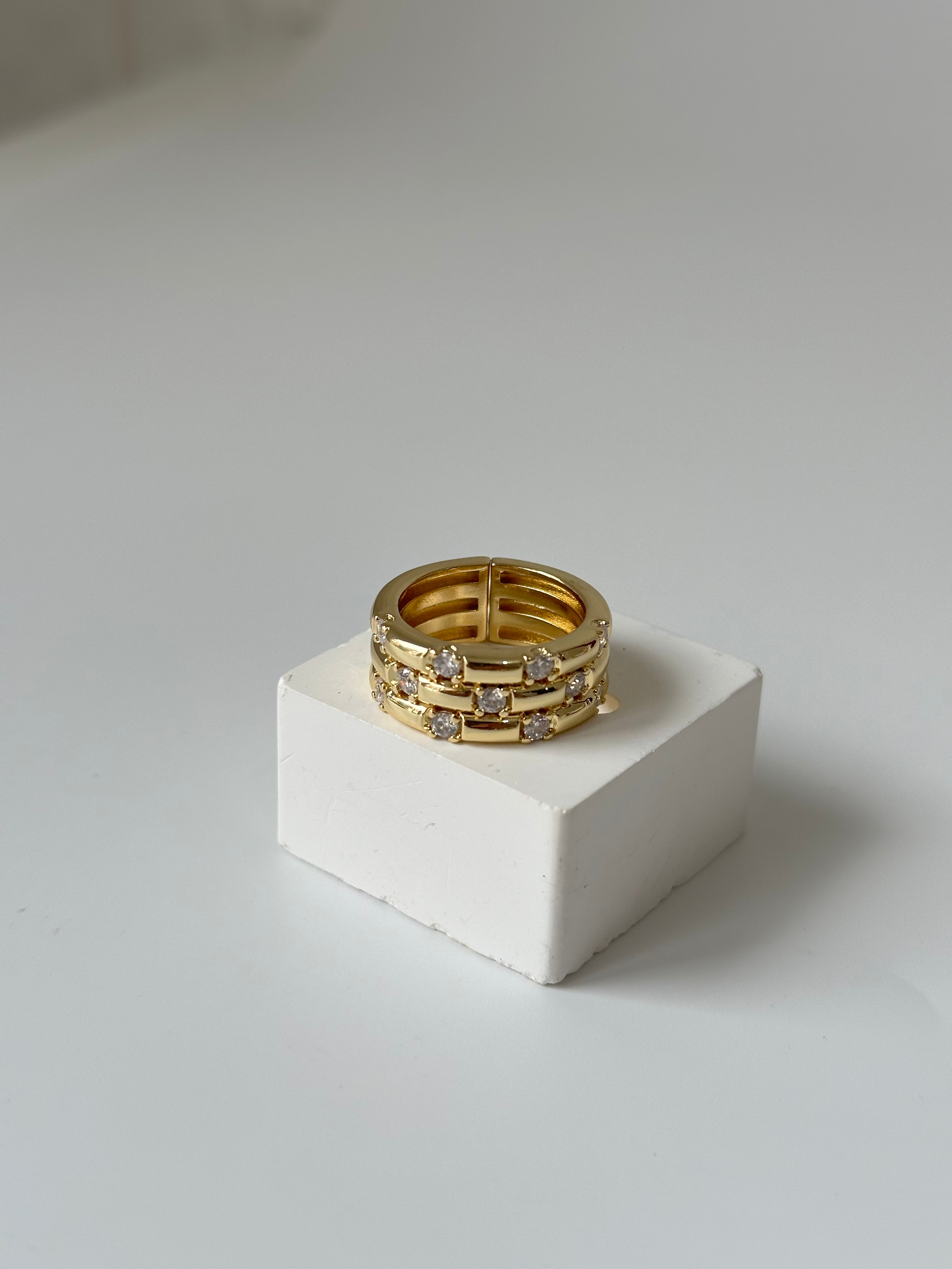 Zirkon Taş Loi Yüzük