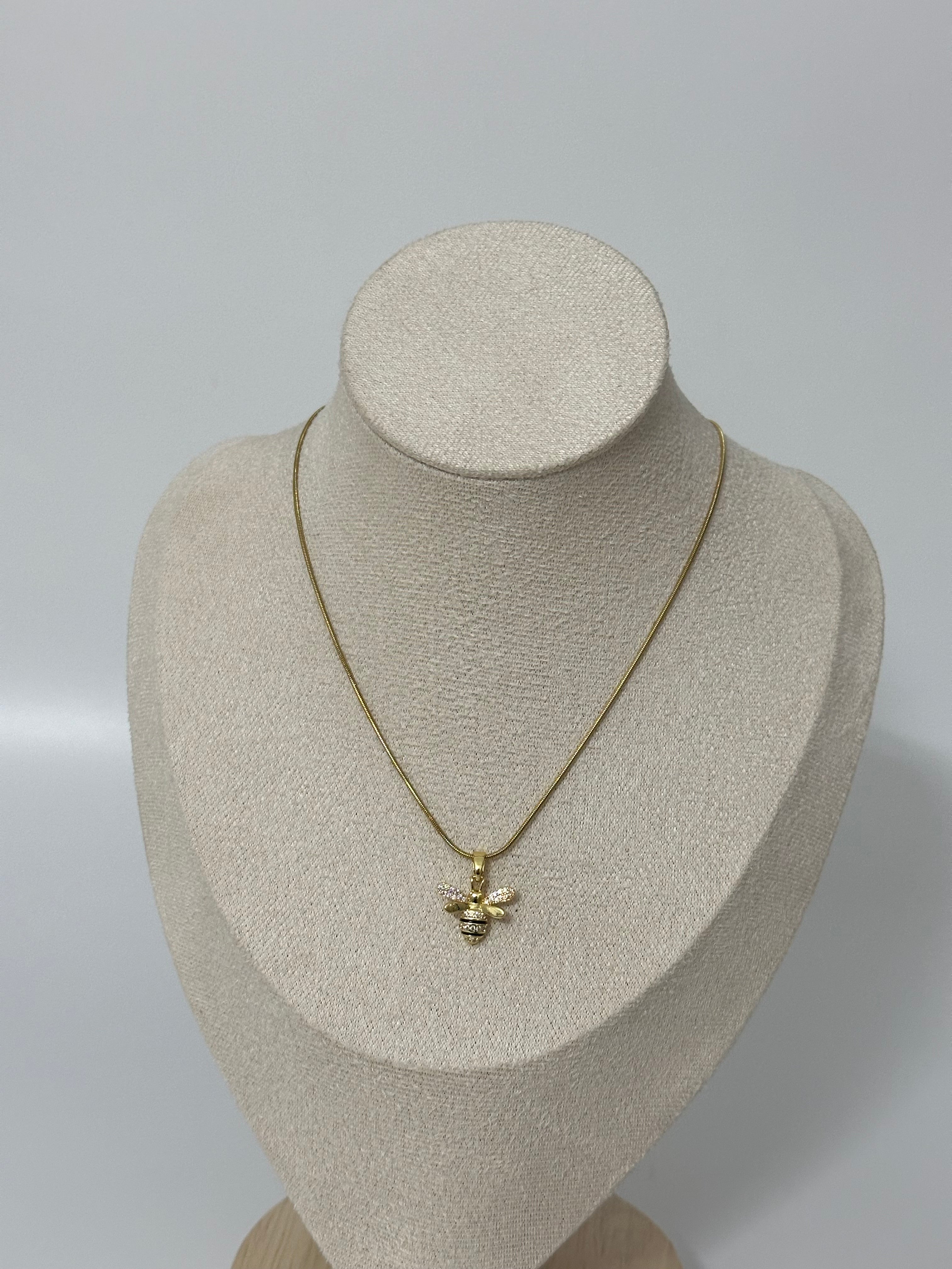 Mini arı detay çelik kolye