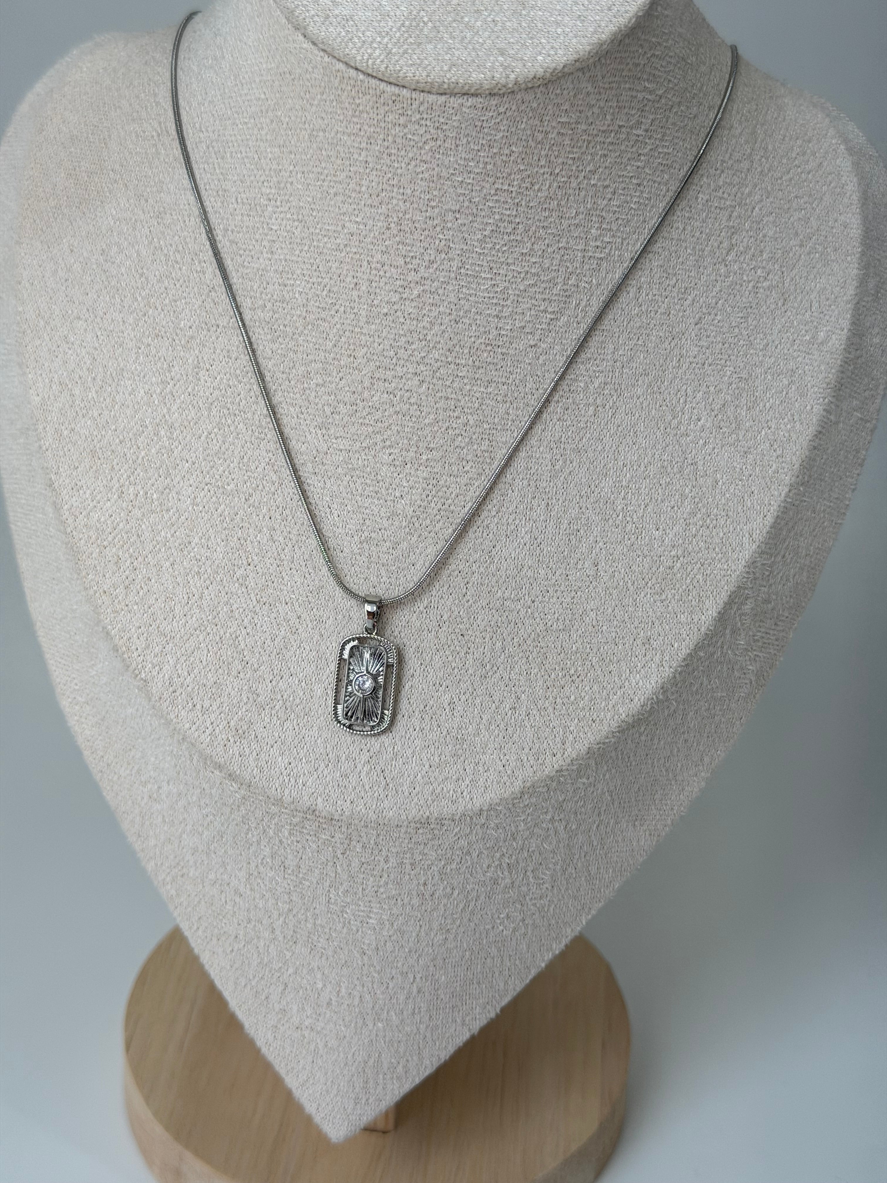 Silver Vintage çelik Kolye