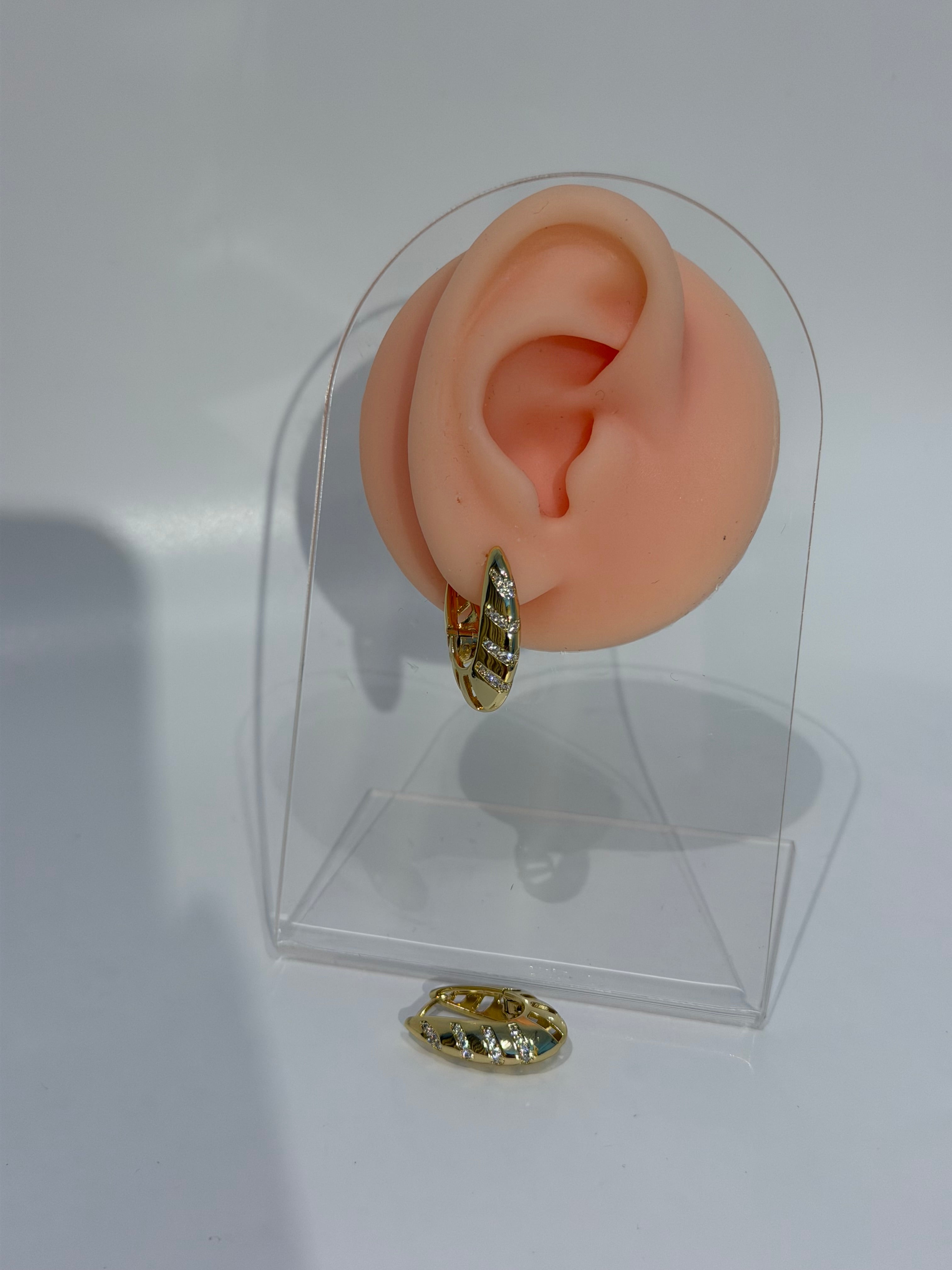 Taş İşleme Elips Xuping Küpe