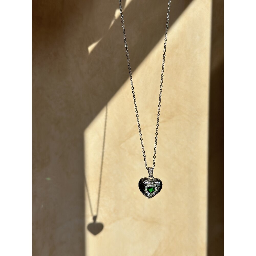 Love silver zümrüt taş kolye